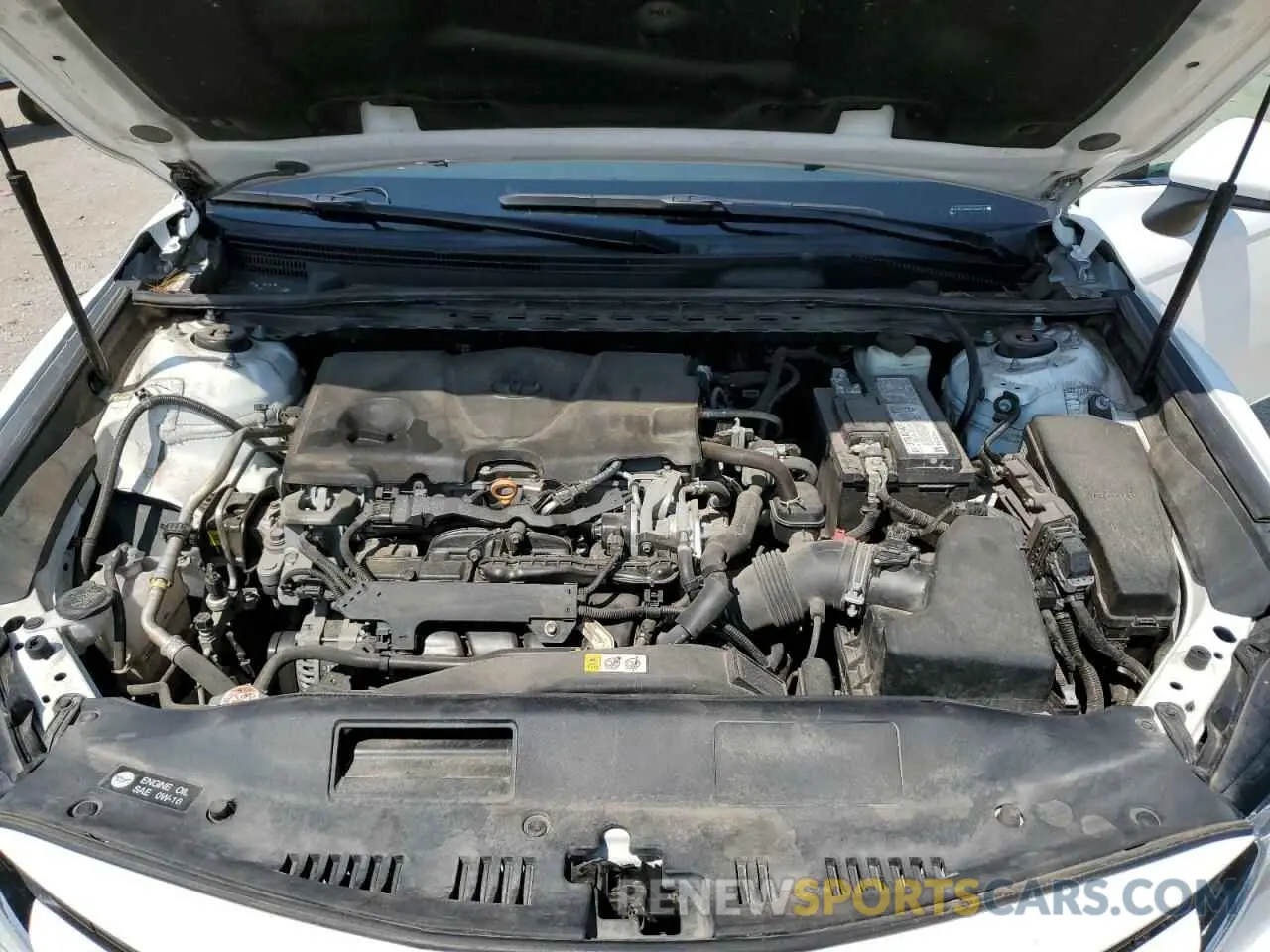 11 Photograph of a damaged car 4T1C11AK6LU346918 TOYOTA CAMRY 2020