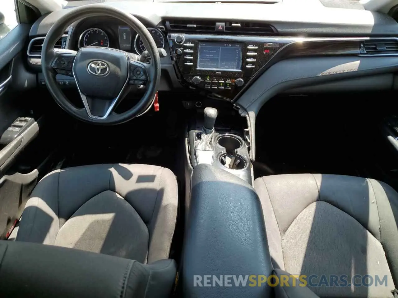 8 Photograph of a damaged car 4T1C11AK6LU346918 TOYOTA CAMRY 2020