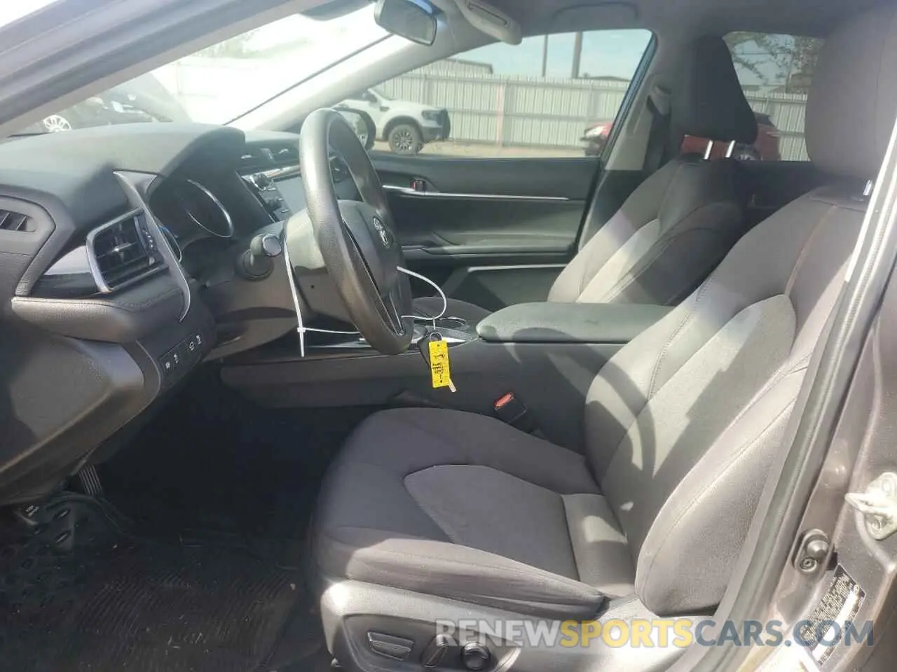 7 Photograph of a damaged car 4T1C11AK6LU349723 TOYOTA CAMRY 2020