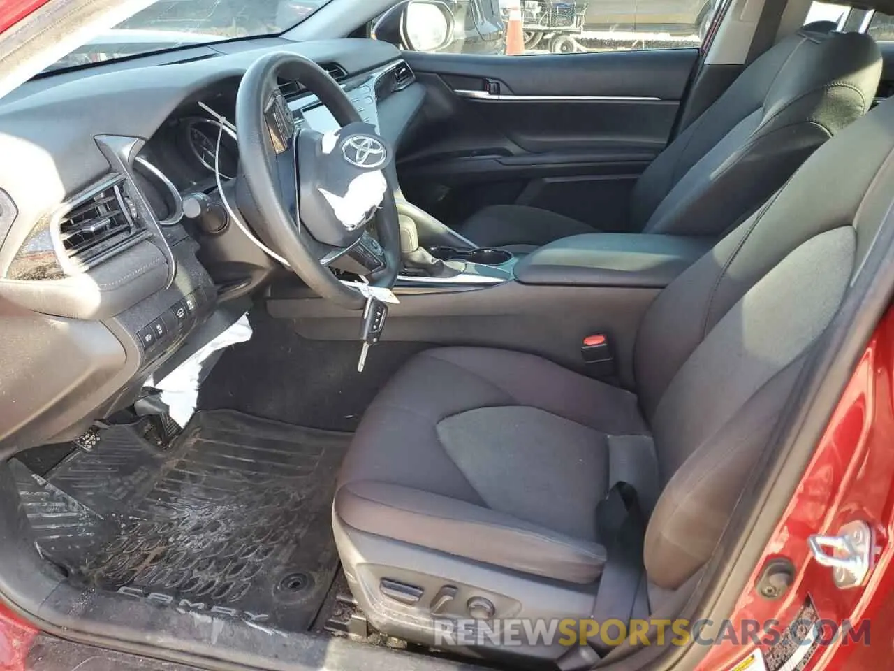 7 Photograph of a damaged car 4T1C11AK6LU353223 TOYOTA CAMRY 2020