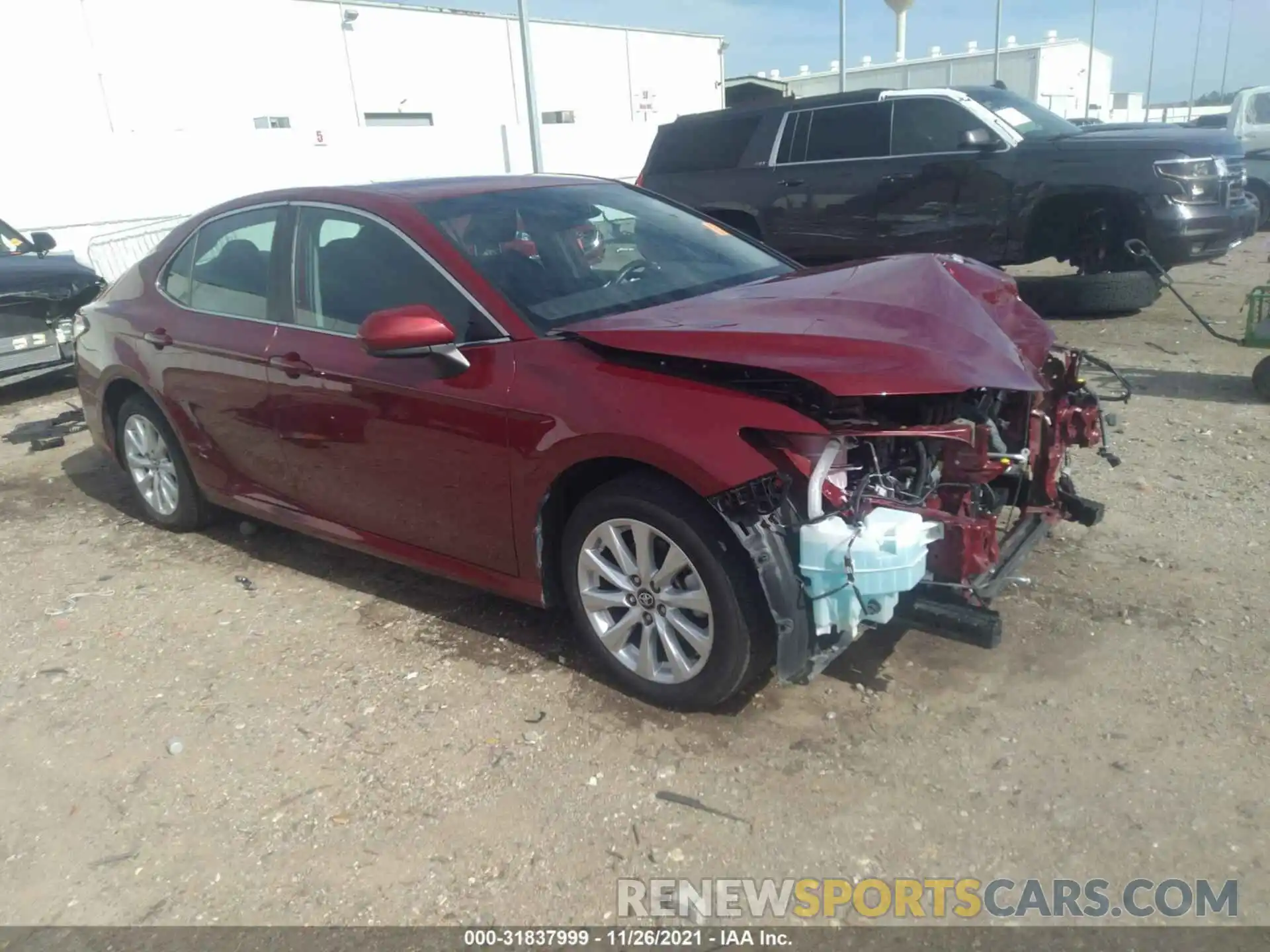 1 Photograph of a damaged car 4T1C11AK6LU355151 TOYOTA CAMRY 2020