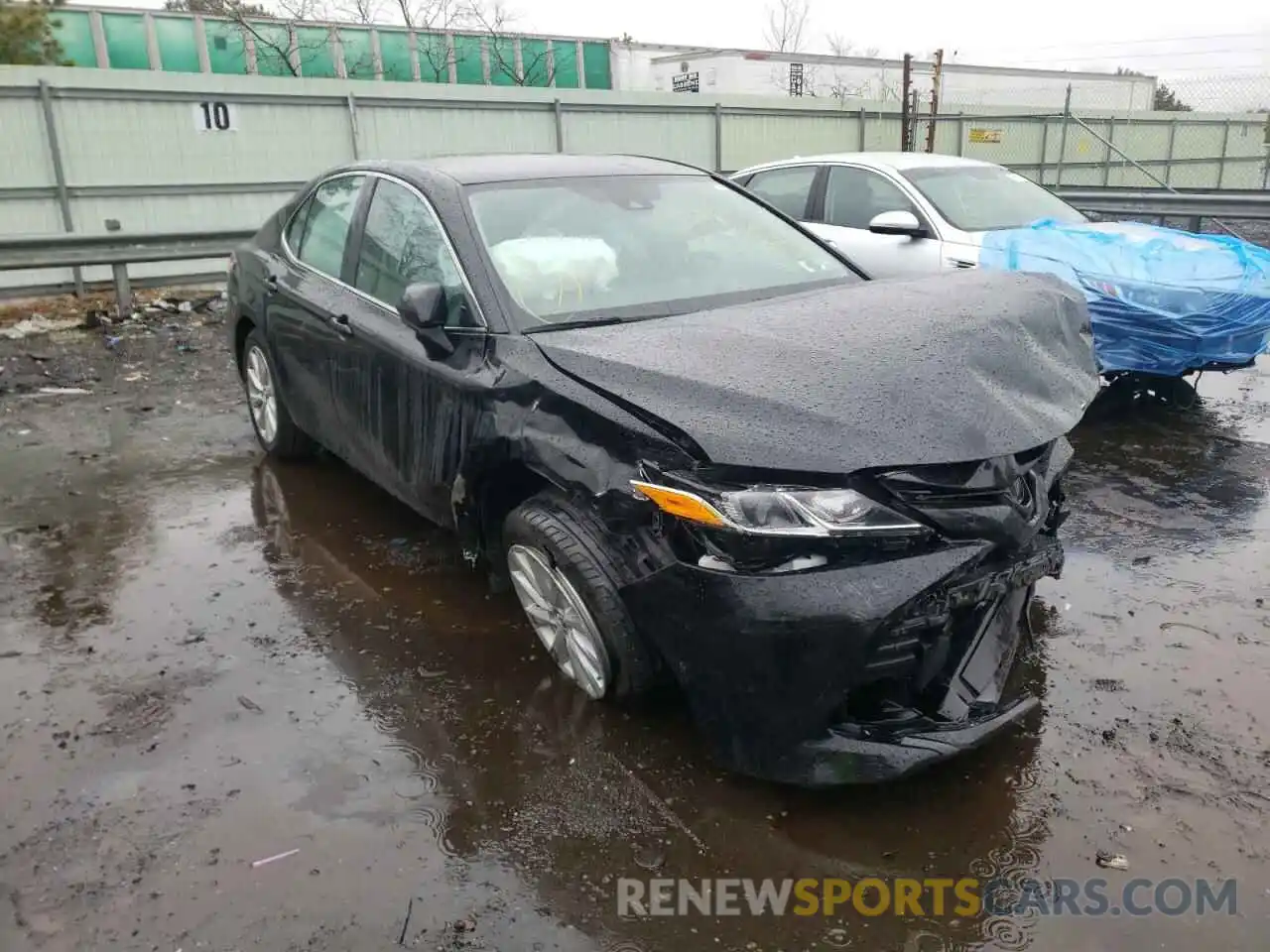 1 Photograph of a damaged car 4T1C11AK6LU356543 TOYOTA CAMRY 2020