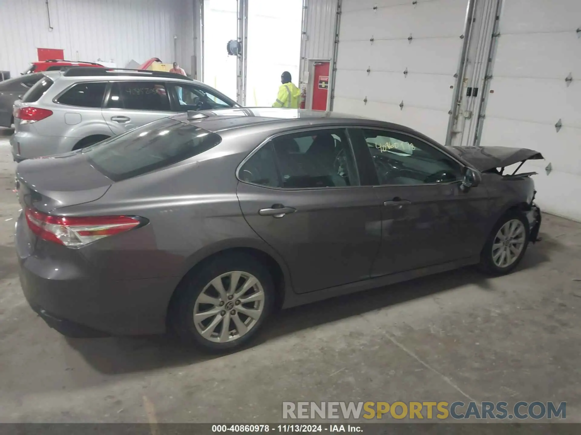 13 Photograph of a damaged car 4T1C11AK6LU359426 TOYOTA CAMRY 2020