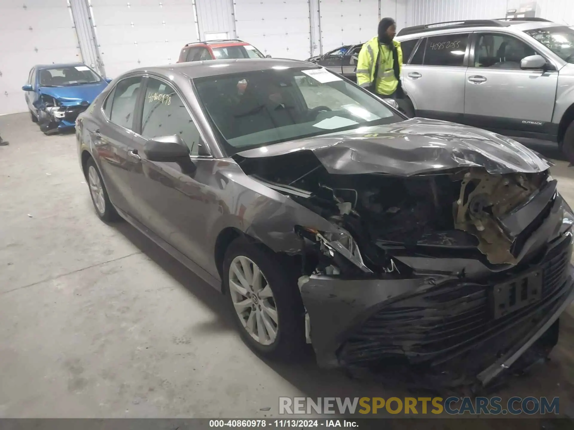 6 Photograph of a damaged car 4T1C11AK6LU359426 TOYOTA CAMRY 2020