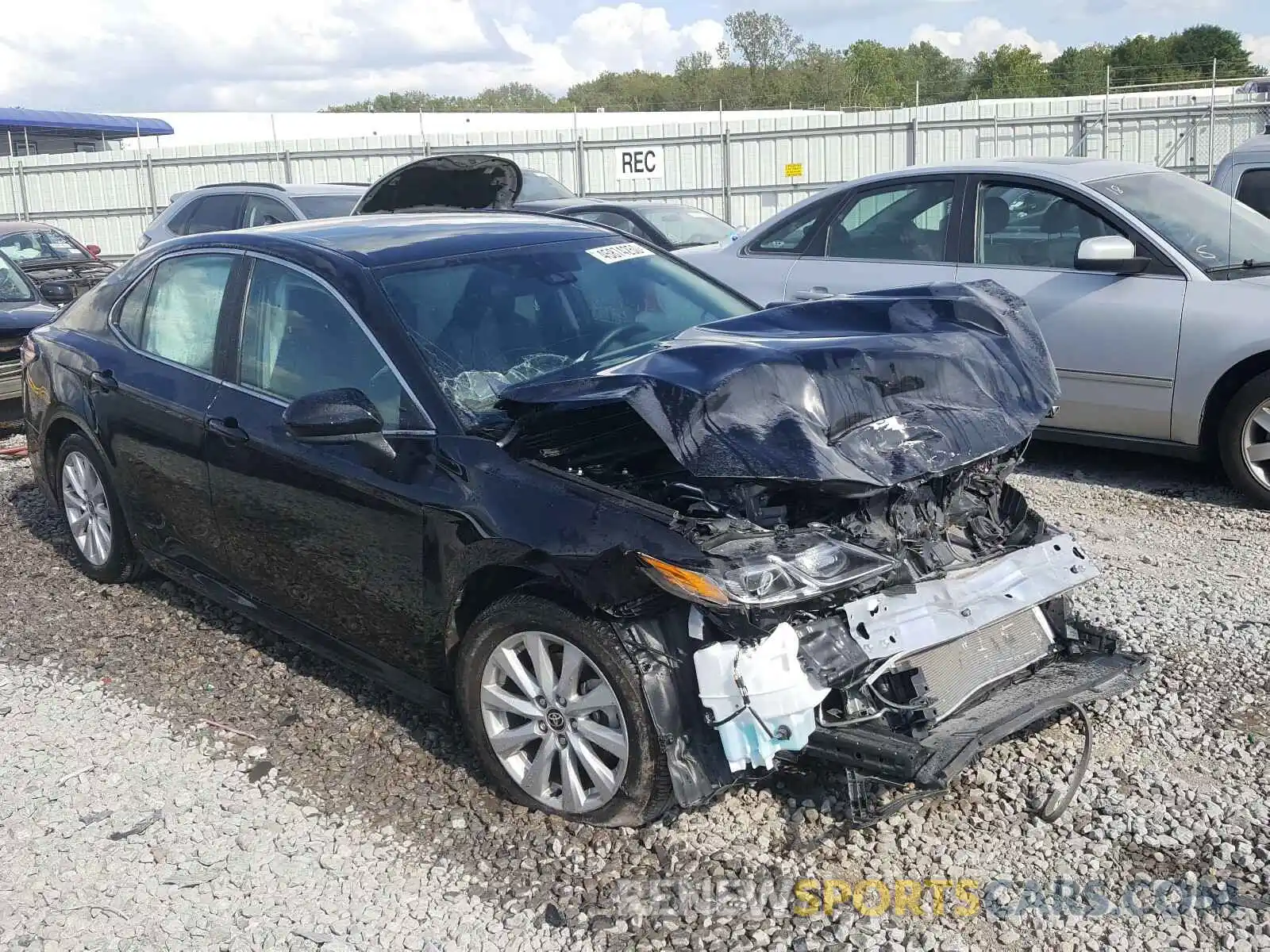 1 Photograph of a damaged car 4T1C11AK6LU365114 TOYOTA CAMRY 2020