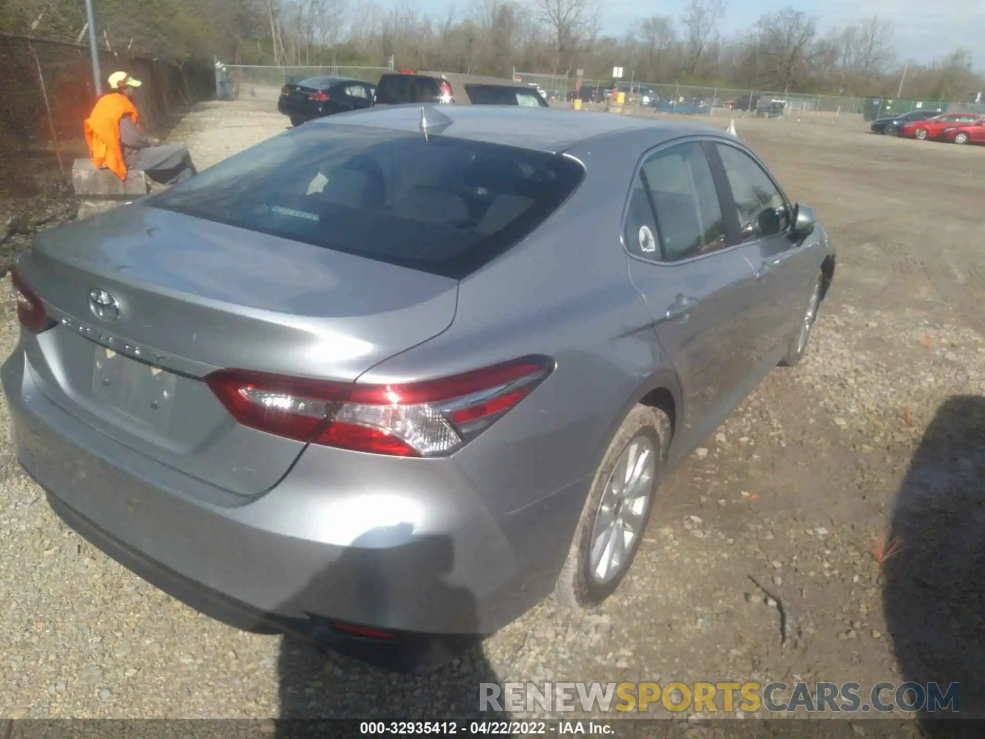 4 Photograph of a damaged car 4T1C11AK6LU395553 TOYOTA CAMRY 2020