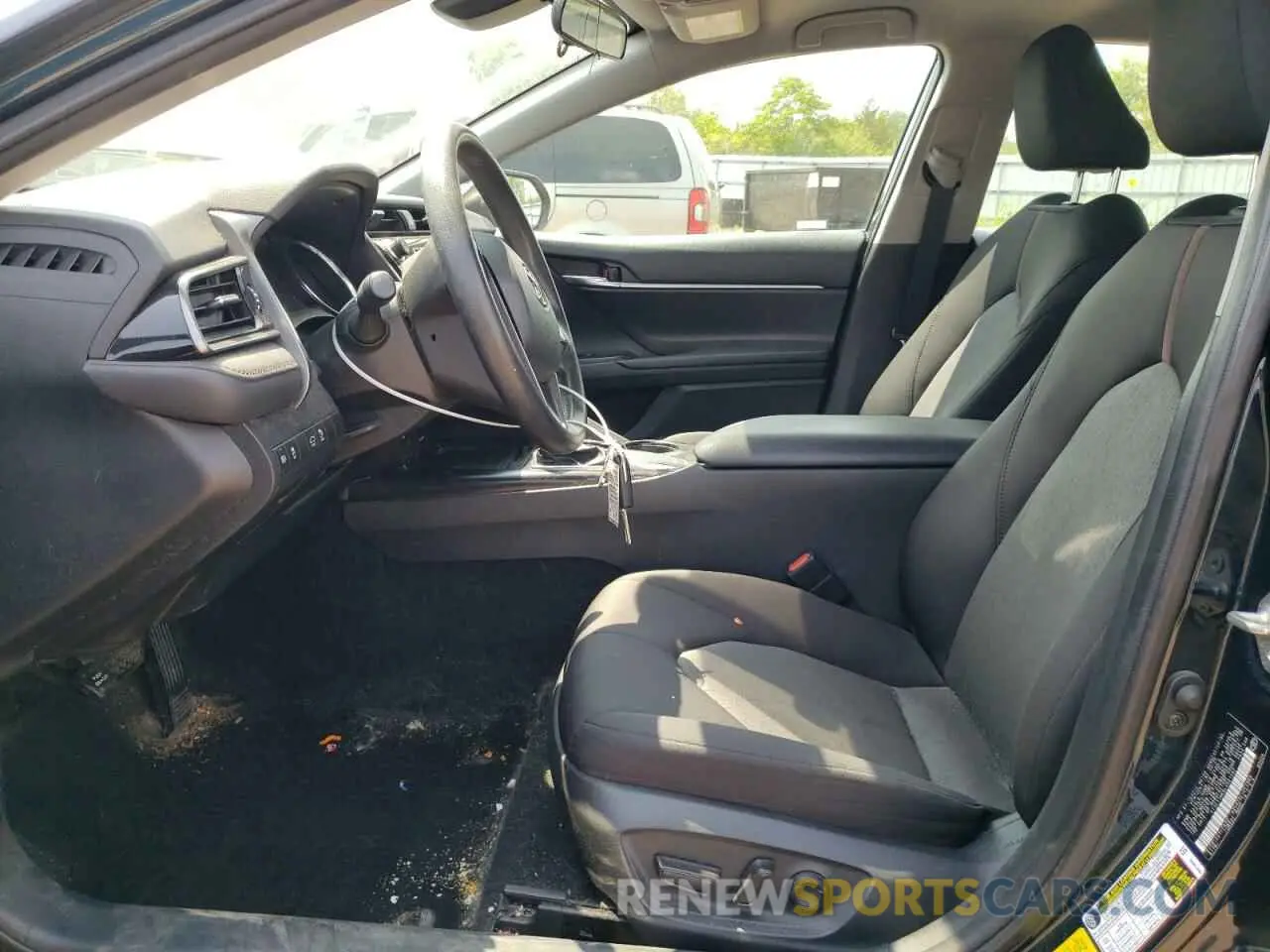 7 Photograph of a damaged car 4T1C11AK6LU501497 TOYOTA CAMRY 2020