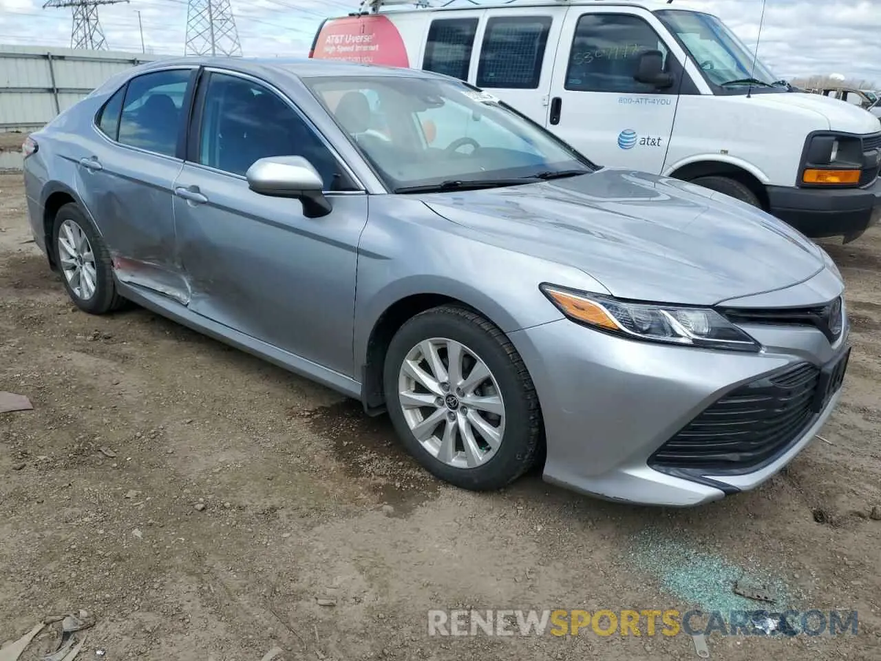 4 Photograph of a damaged car 4T1C11AK6LU502908 TOYOTA CAMRY 2020