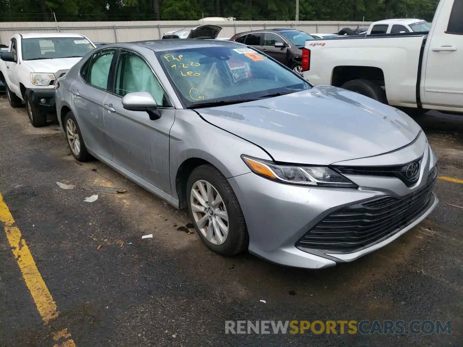 1 Photograph of a damaged car 4T1C11AK6LU857688 TOYOTA CAMRY 2020