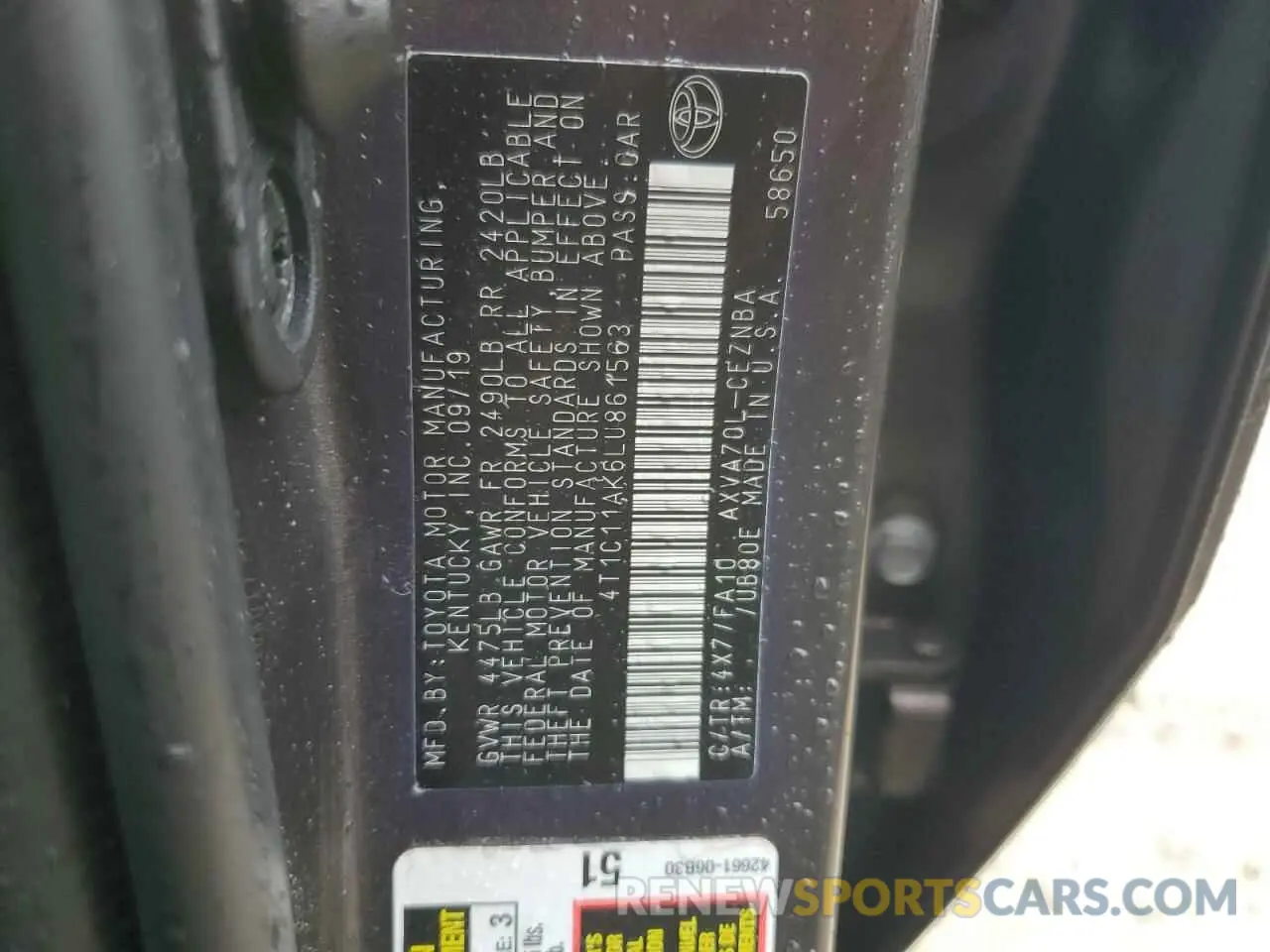 13 Photograph of a damaged car 4T1C11AK6LU861563 TOYOTA CAMRY 2020