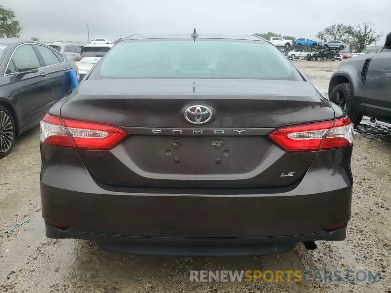 6 Photograph of a damaged car 4T1C11AK6LU861563 TOYOTA CAMRY 2020