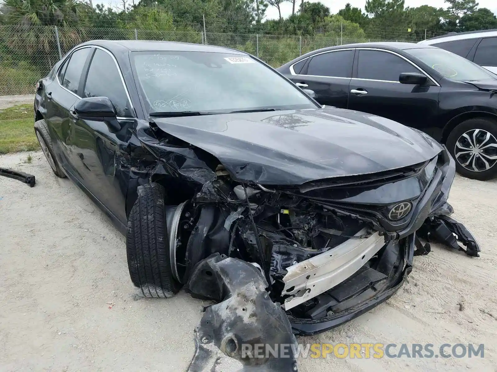 1 Photograph of a damaged car 4T1C11AK6LU867881 TOYOTA CAMRY 2020