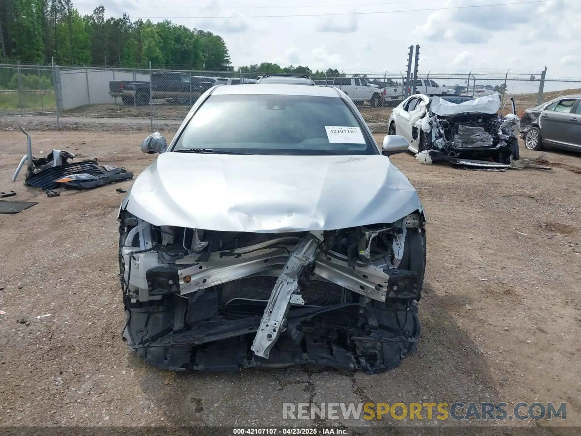 13 Photograph of a damaged car 4T1C11AK6LU869453 TOYOTA CAMRY 2020
