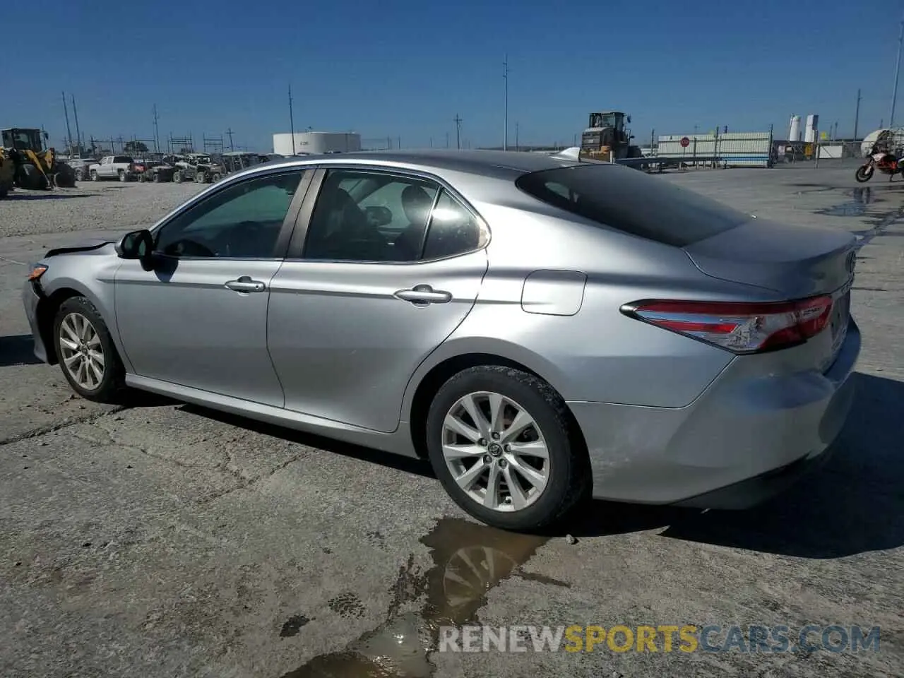 2 Photograph of a damaged car 4T1C11AK6LU872319 TOYOTA CAMRY 2020