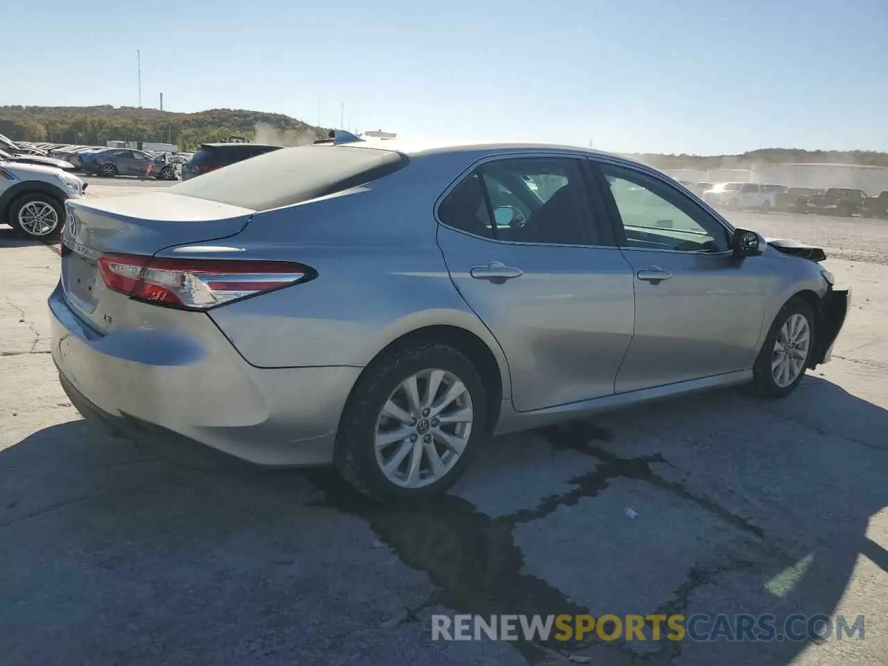 3 Photograph of a damaged car 4T1C11AK6LU872319 TOYOTA CAMRY 2020
