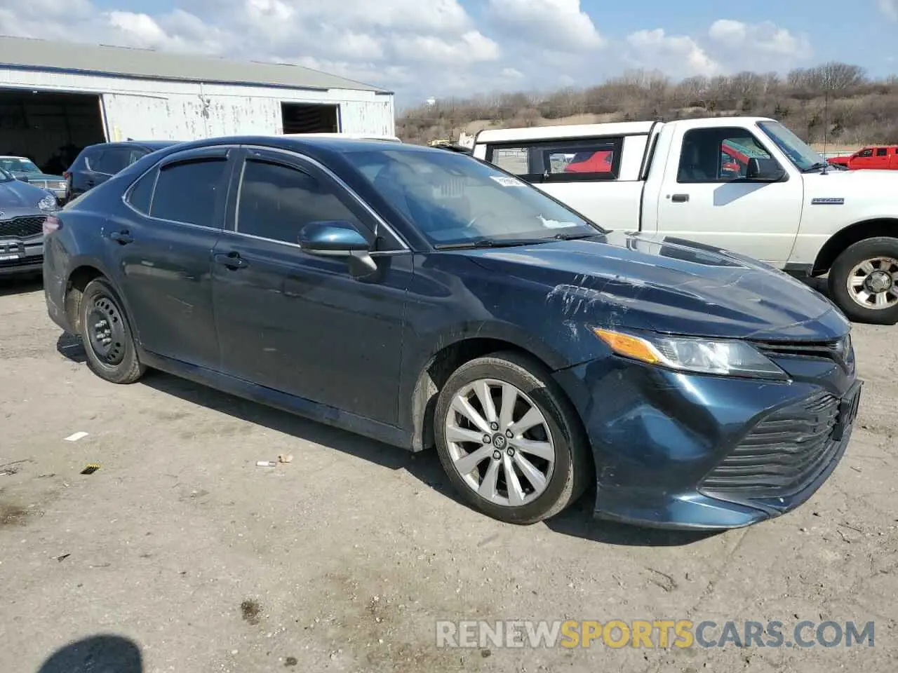 4 Photograph of a damaged car 4T1C11AK6LU872658 TOYOTA CAMRY 2020