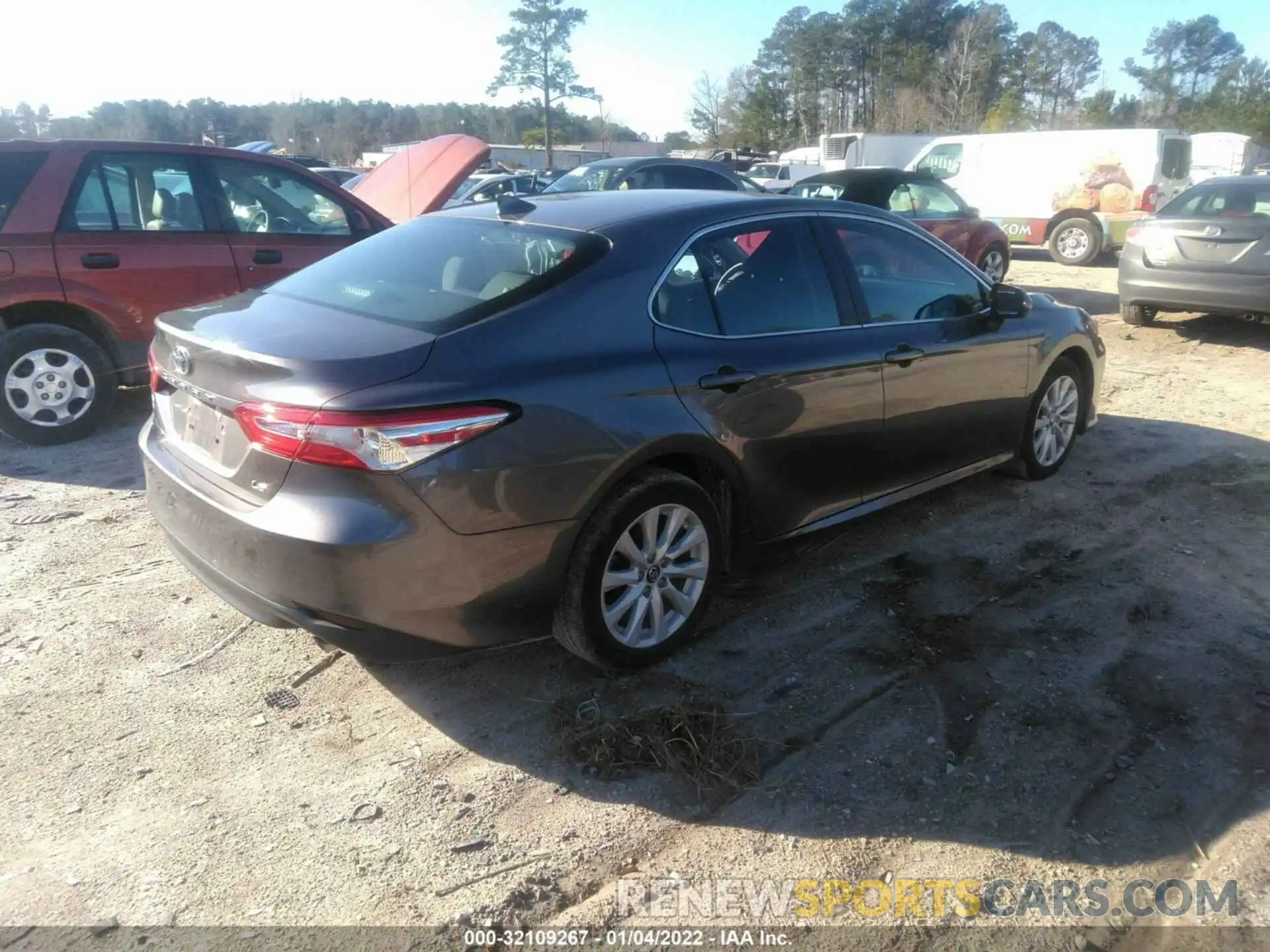 4 Photograph of a damaged car 4T1C11AK6LU873583 TOYOTA CAMRY 2020