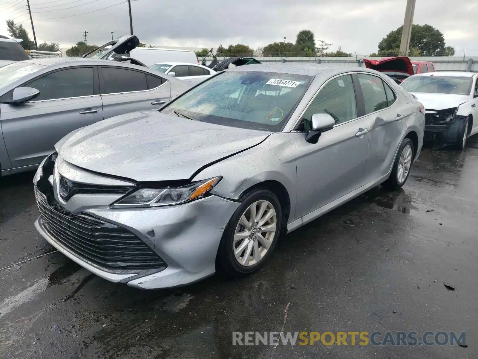 2 Photograph of a damaged car 4T1C11AK6LU880291 TOYOTA CAMRY 2020