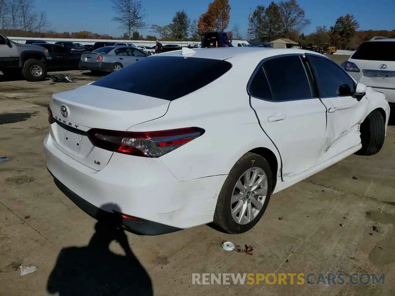 4 Photograph of a damaged car 4T1C11AK6LU885944 TOYOTA CAMRY 2020