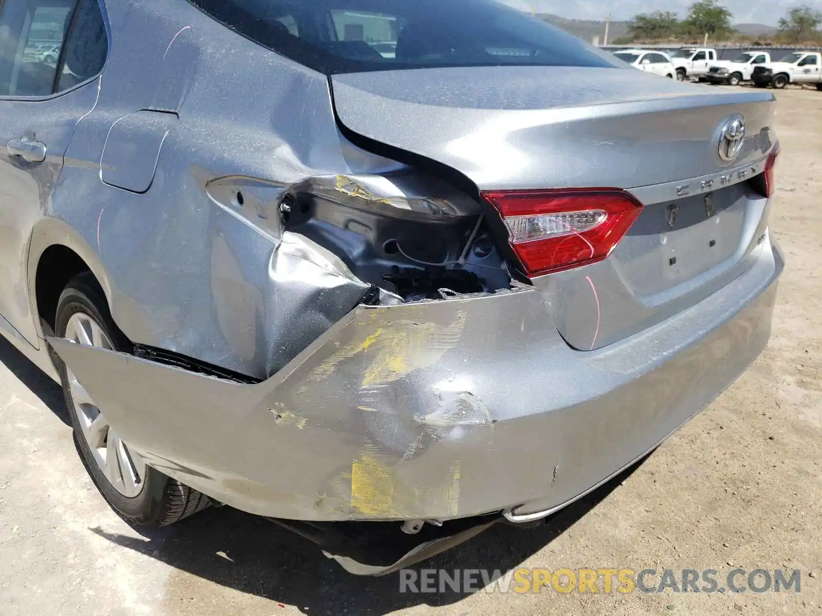 9 Photograph of a damaged car 4T1C11AK6LU901849 TOYOTA CAMRY 2020