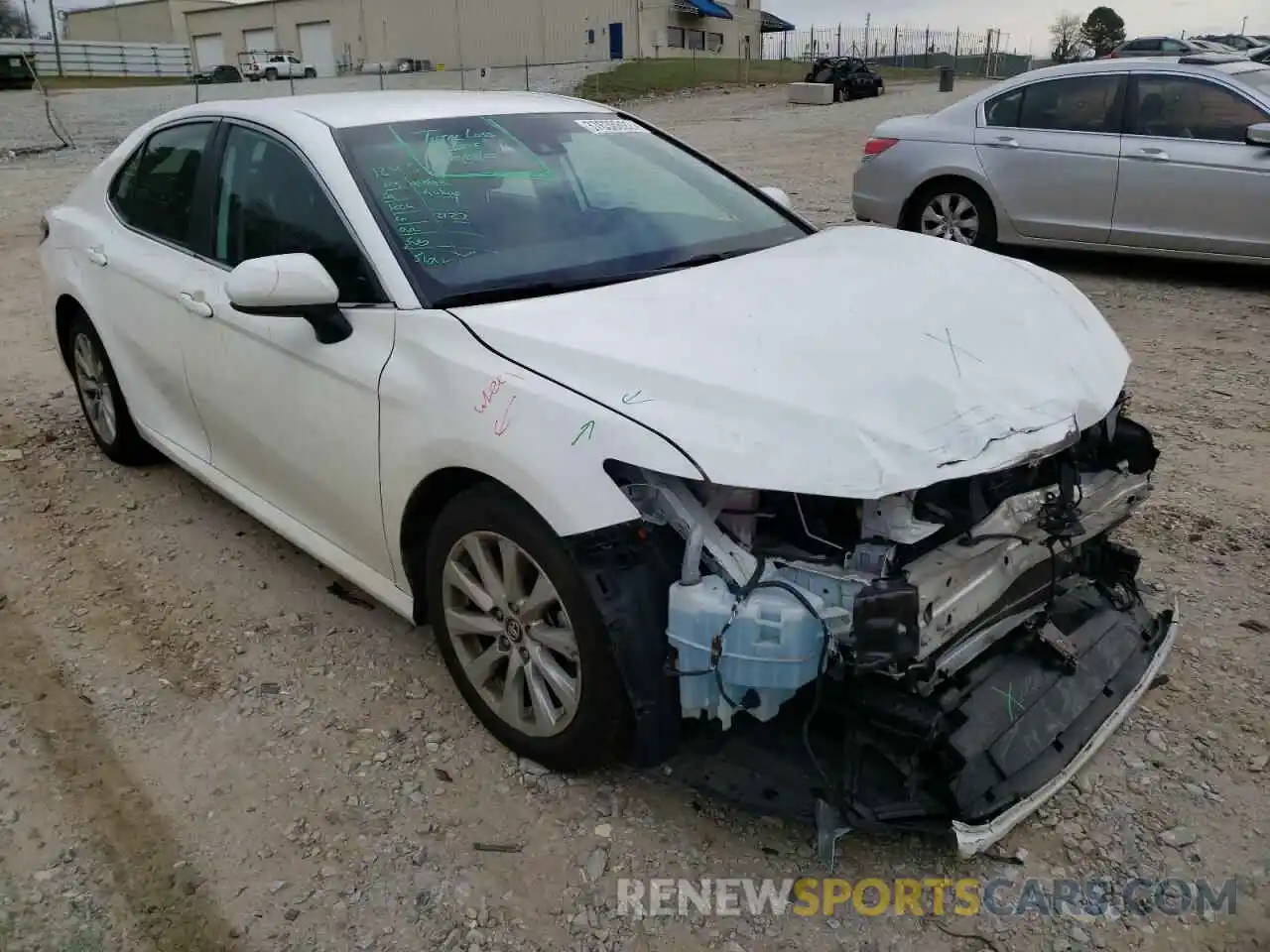 1 Photograph of a damaged car 4T1C11AK6LU904878 TOYOTA CAMRY 2020