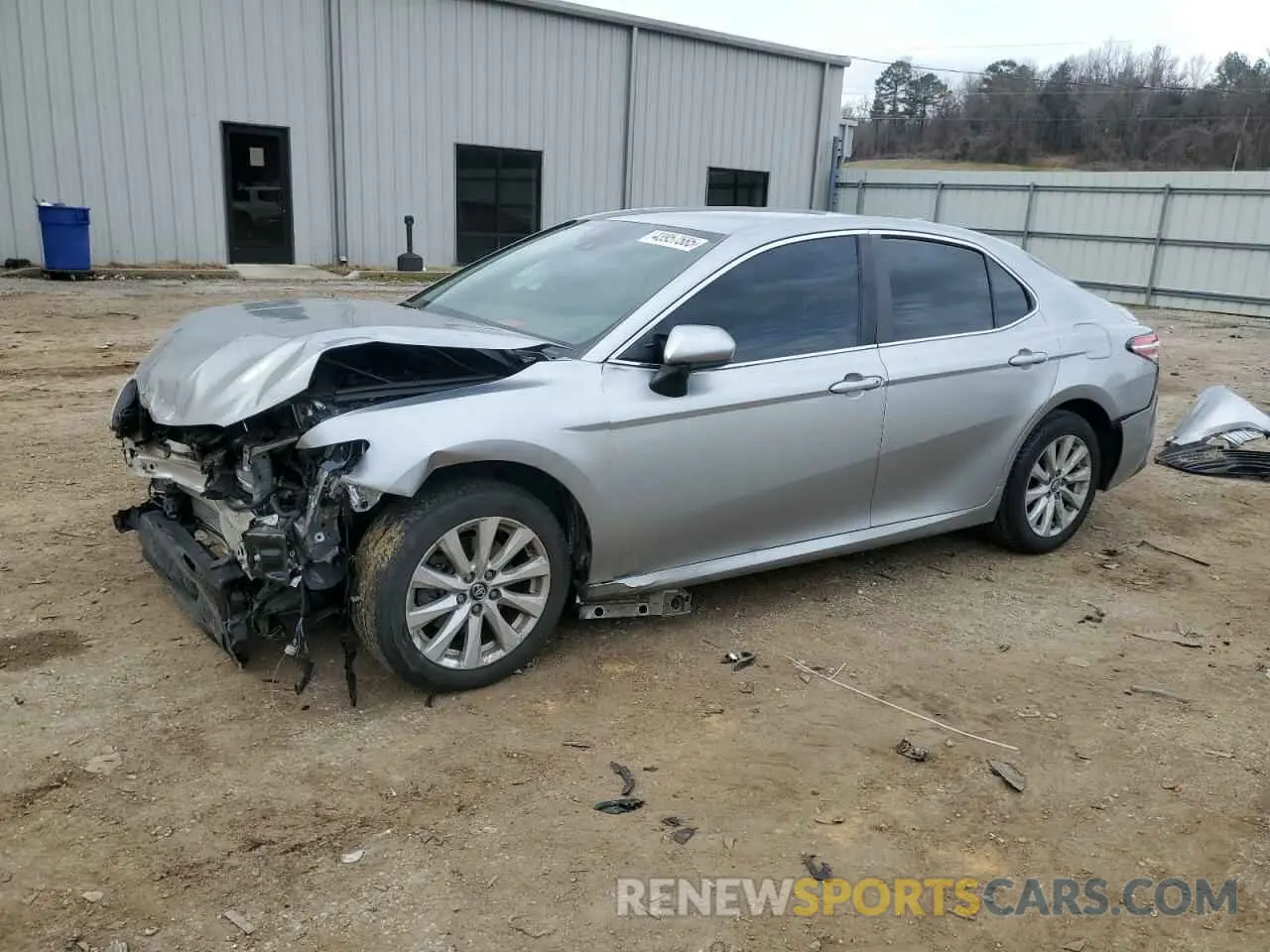1 Photograph of a damaged car 4T1C11AK6LU905724 TOYOTA CAMRY 2020