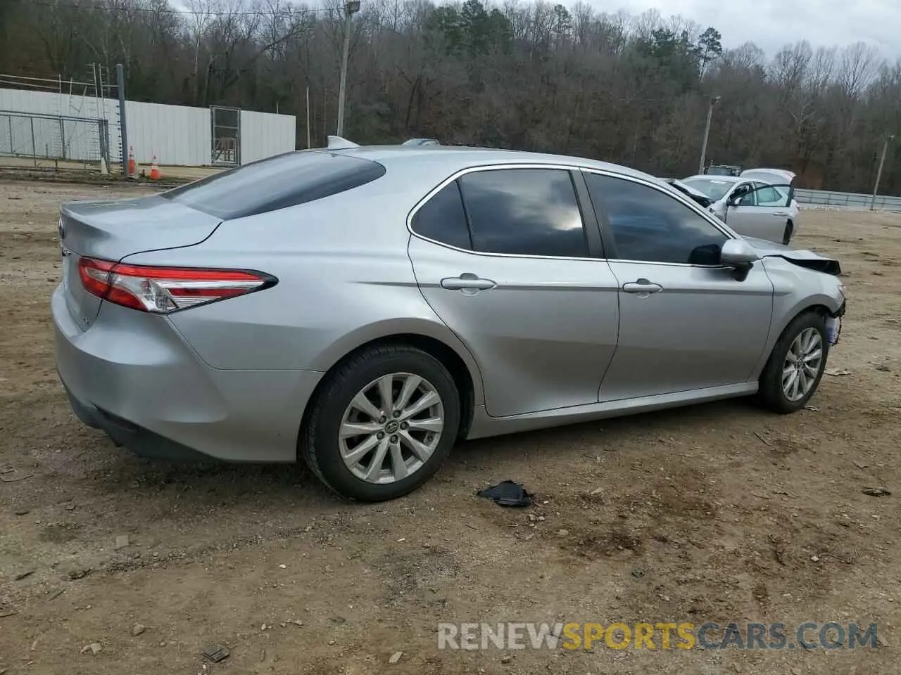 3 Photograph of a damaged car 4T1C11AK6LU905724 TOYOTA CAMRY 2020