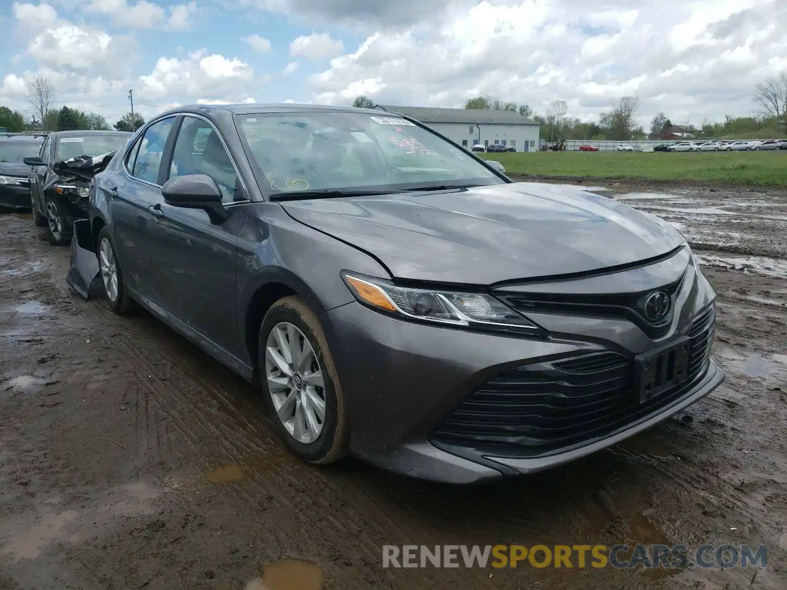 1 Photograph of a damaged car 4T1C11AK6LU915766 TOYOTA CAMRY 2020