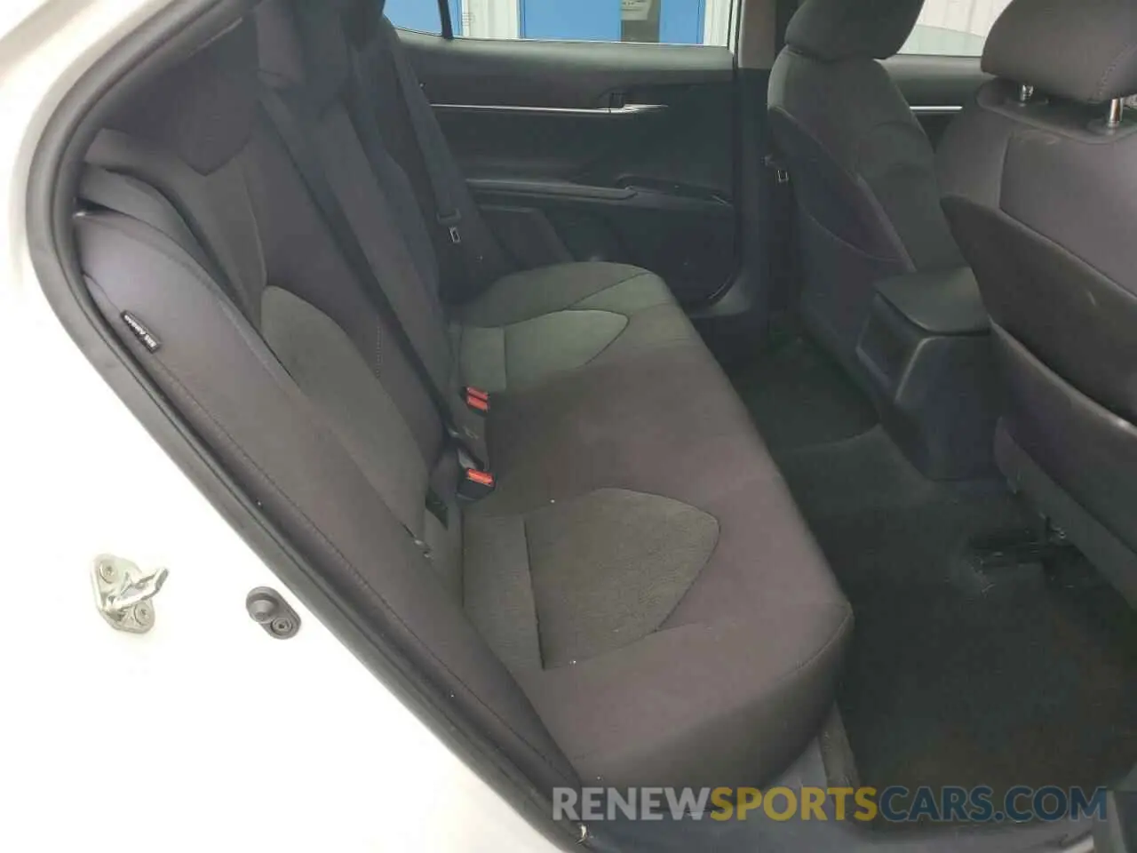 10 Photograph of a damaged car 4T1C11AK6LU920448 TOYOTA CAMRY 2020