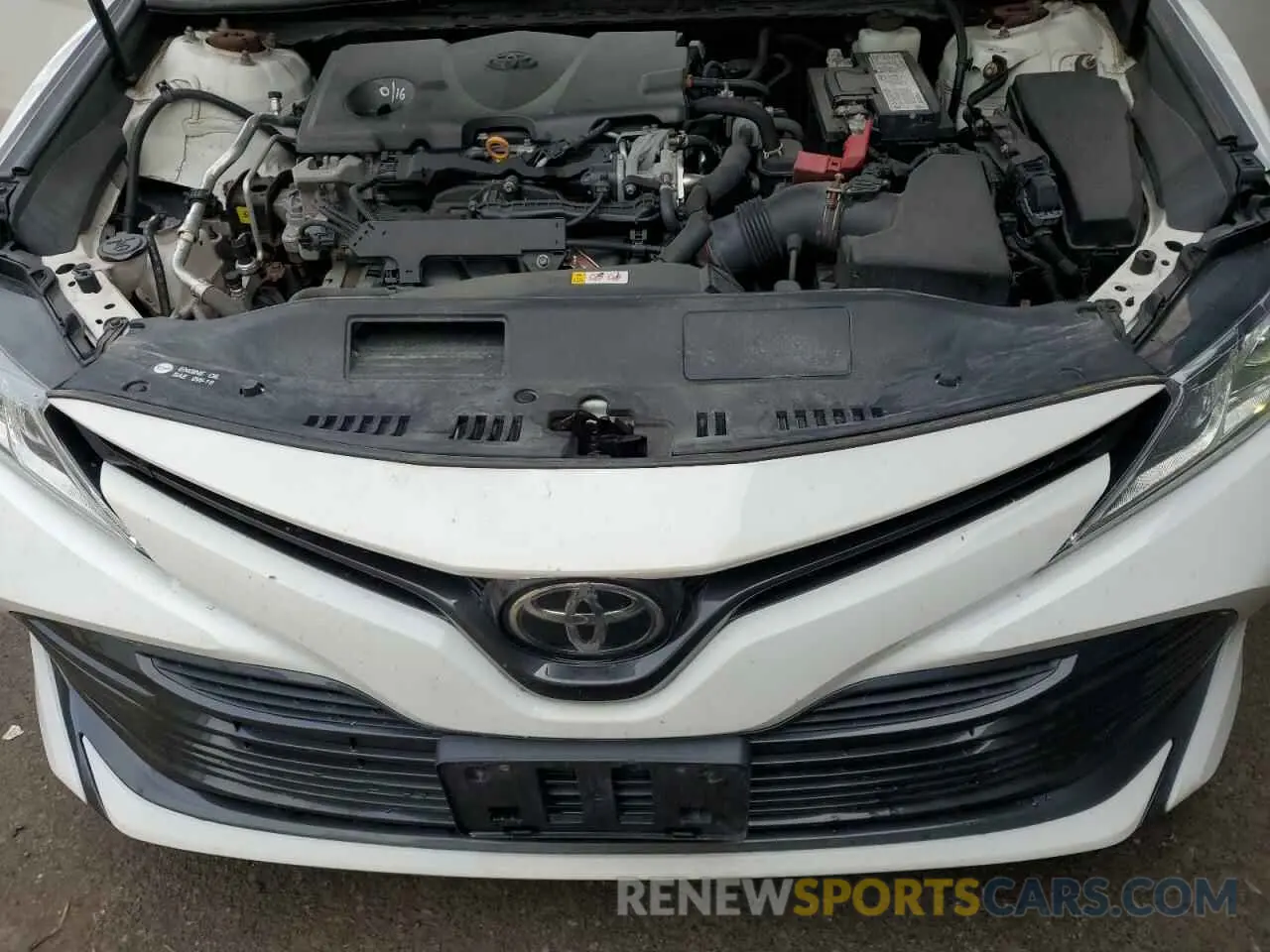 11 Photograph of a damaged car 4T1C11AK6LU920448 TOYOTA CAMRY 2020
