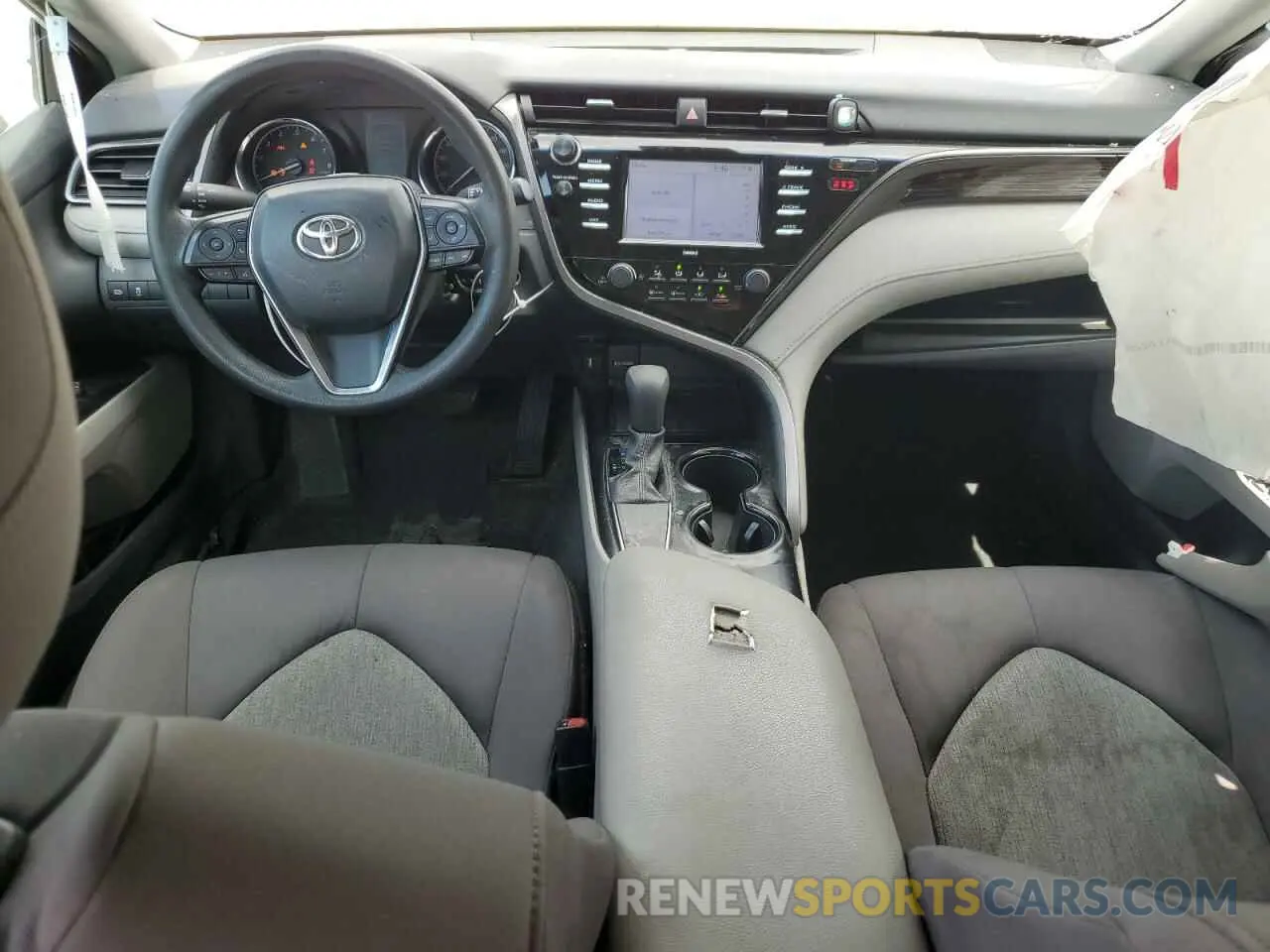 8 Photograph of a damaged car 4T1C11AK6LU928260 TOYOTA CAMRY 2020