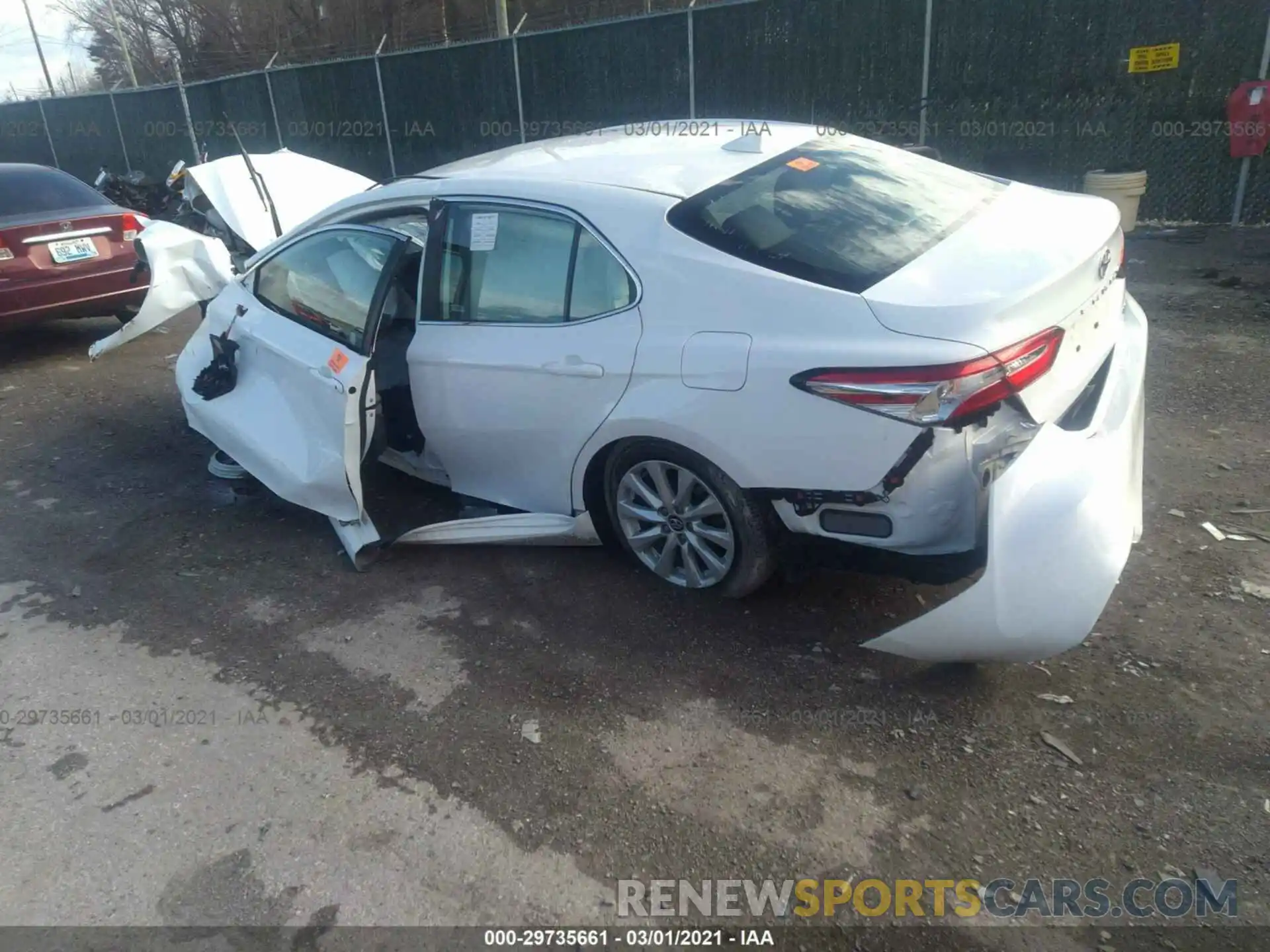 3 Photograph of a damaged car 4T1C11AK6LU929795 TOYOTA CAMRY 2020