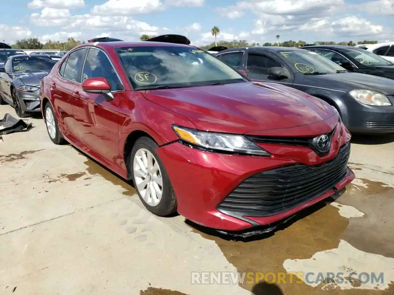 1 Photograph of a damaged car 4T1C11AK6LU938660 TOYOTA CAMRY 2020