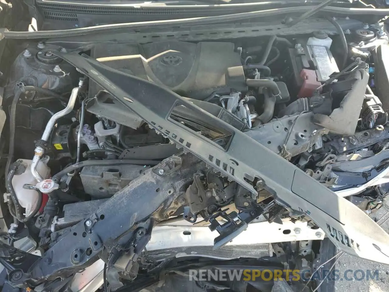 11 Photograph of a damaged car 4T1C11AK6LU940263 TOYOTA CAMRY 2020