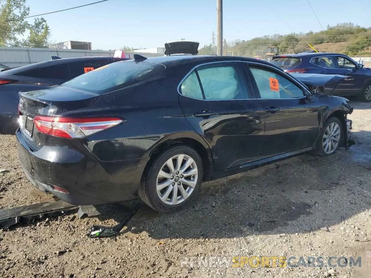3 Photograph of a damaged car 4T1C11AK6LU940263 TOYOTA CAMRY 2020
