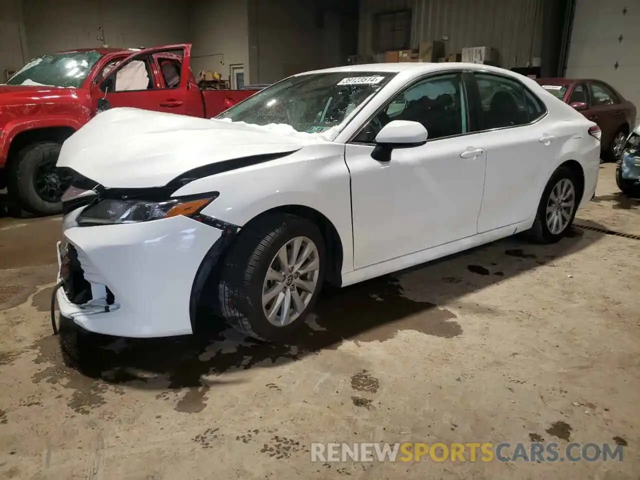 1 Photograph of a damaged car 4T1C11AK6LU948217 TOYOTA CAMRY 2020