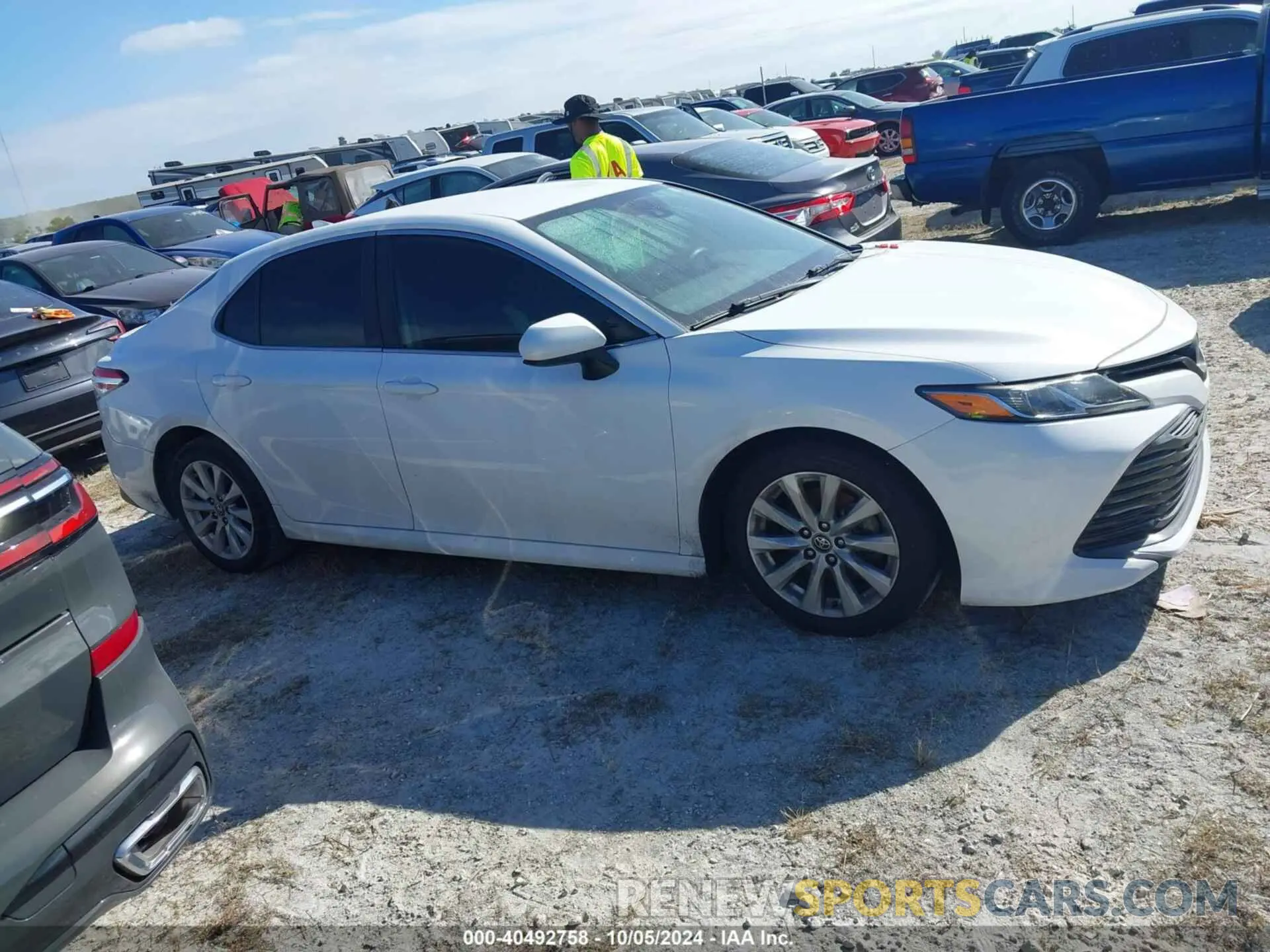 12 Photograph of a damaged car 4T1C11AK6LU954101 TOYOTA CAMRY 2020