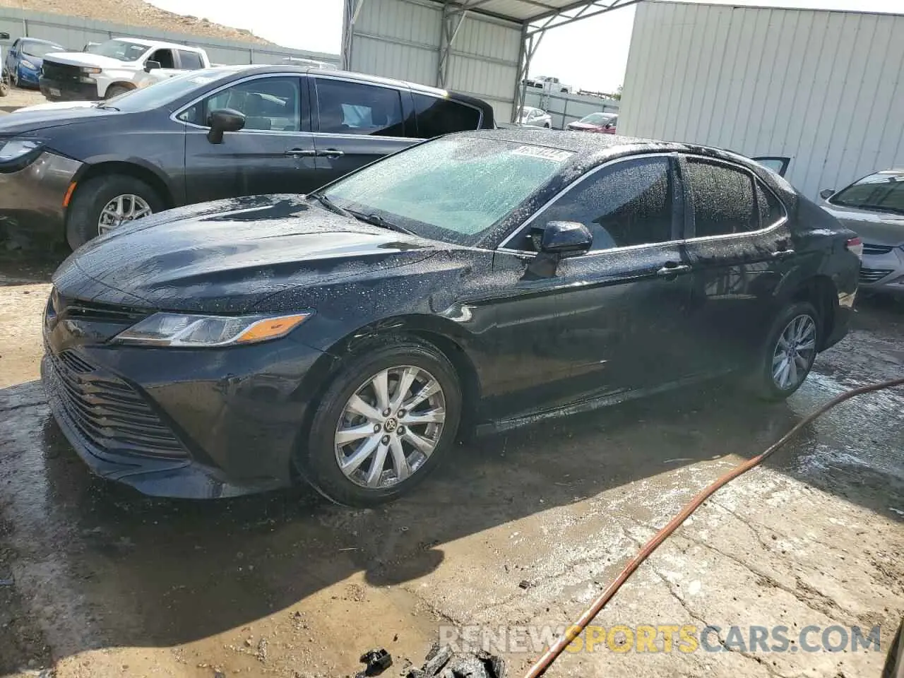 1 Photograph of a damaged car 4T1C11AK6LU954132 TOYOTA CAMRY 2020