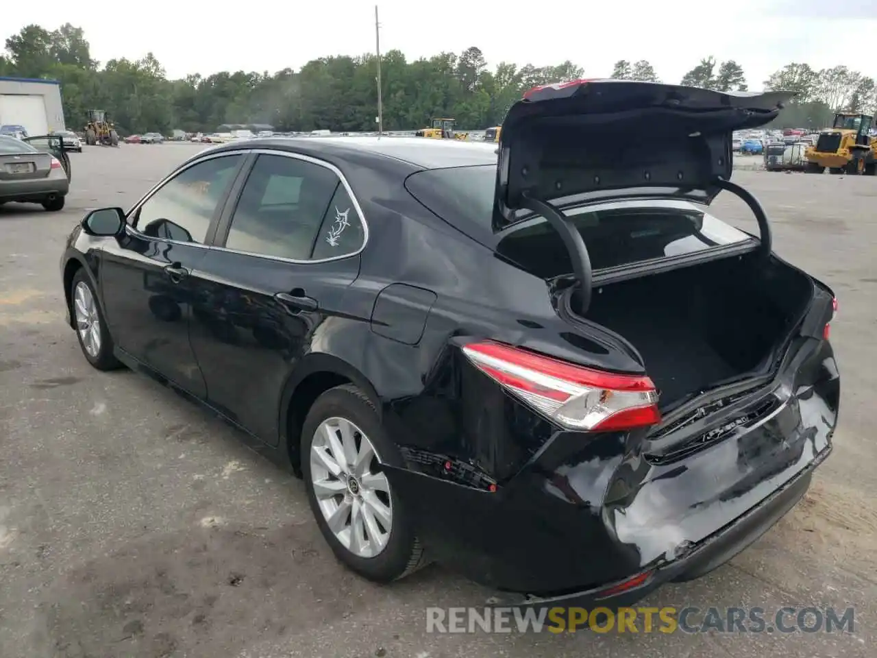 3 Photograph of a damaged car 4T1C11AK6LU972324 TOYOTA CAMRY 2020