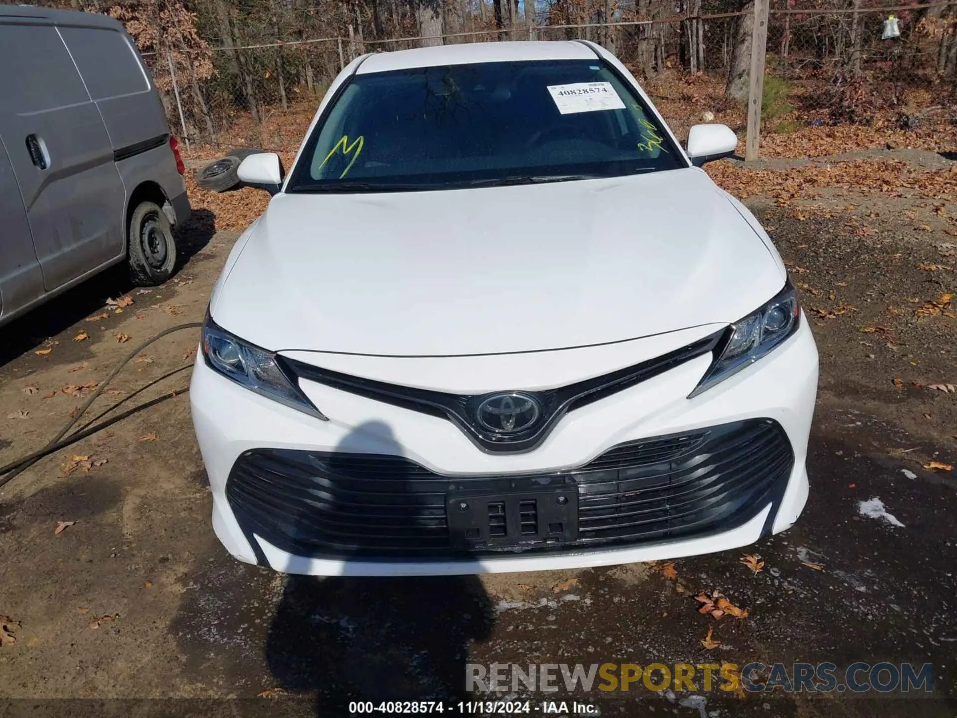 13 Photograph of a damaged car 4T1C11AK6LU975708 TOYOTA CAMRY 2020