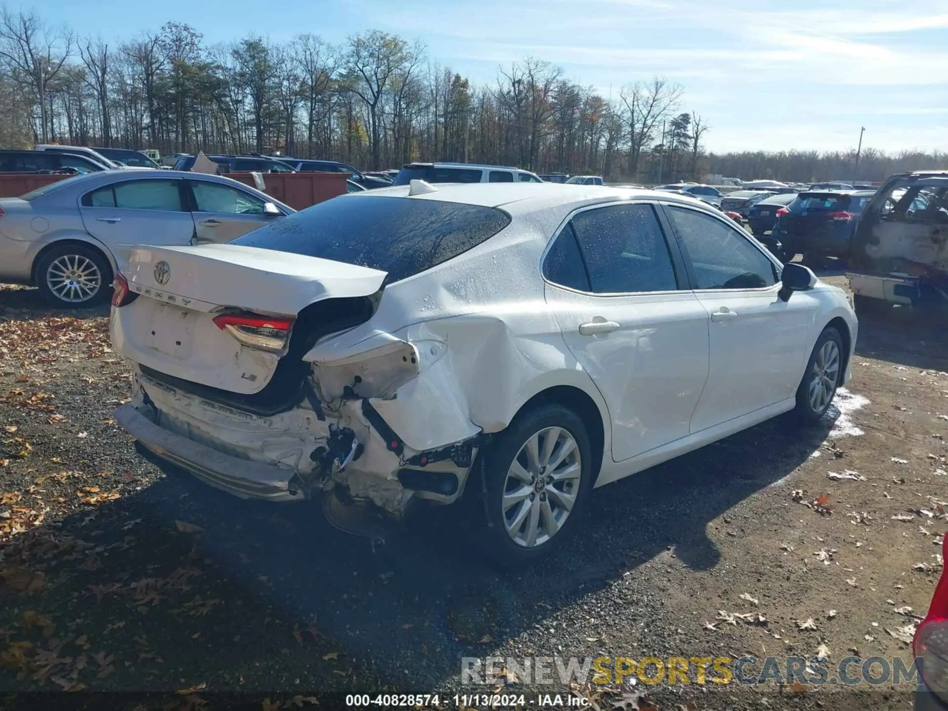 4 Photograph of a damaged car 4T1C11AK6LU975708 TOYOTA CAMRY 2020
