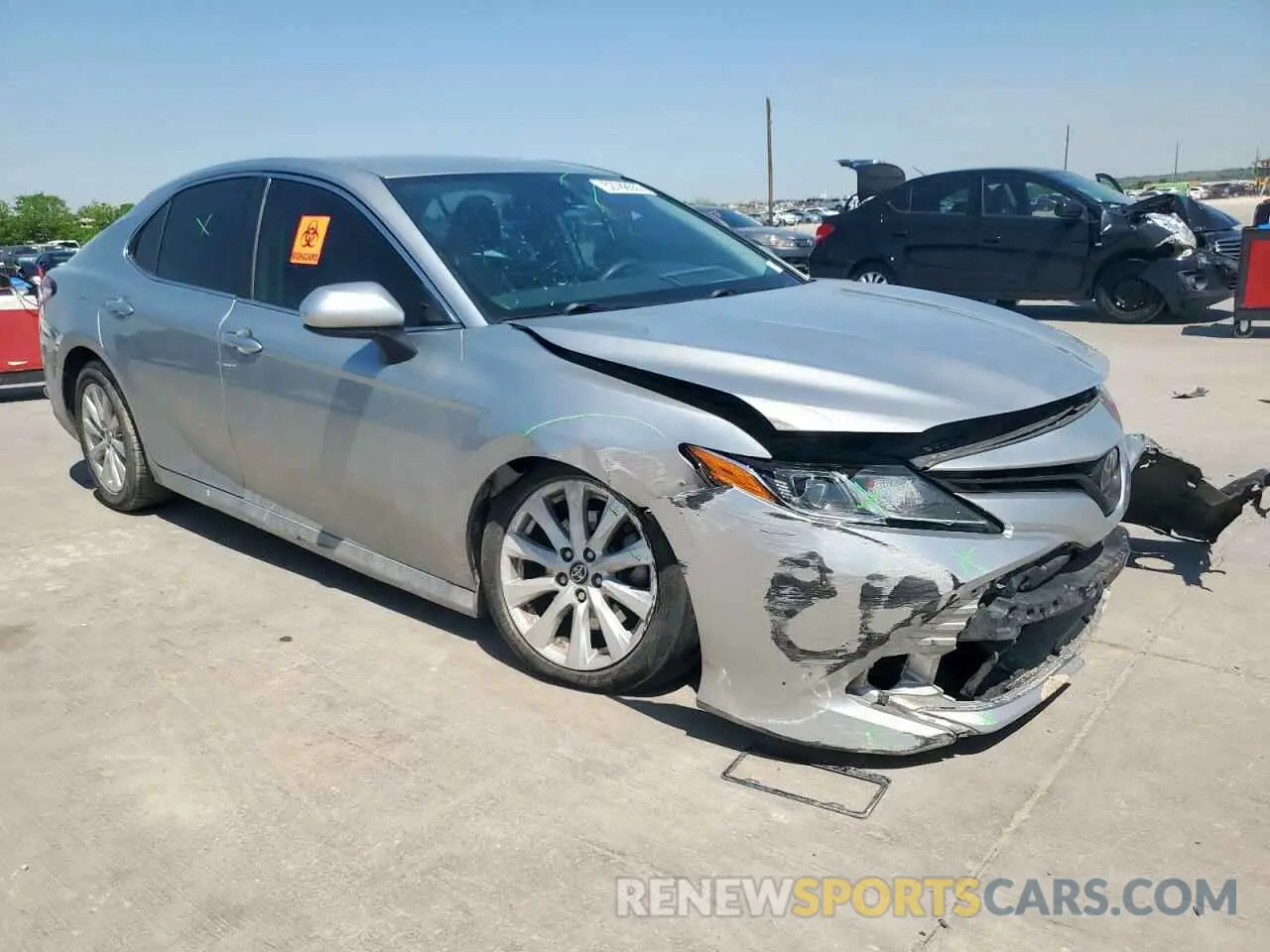 4 Photograph of a damaged car 4T1C11AK6LU985512 TOYOTA CAMRY 2020