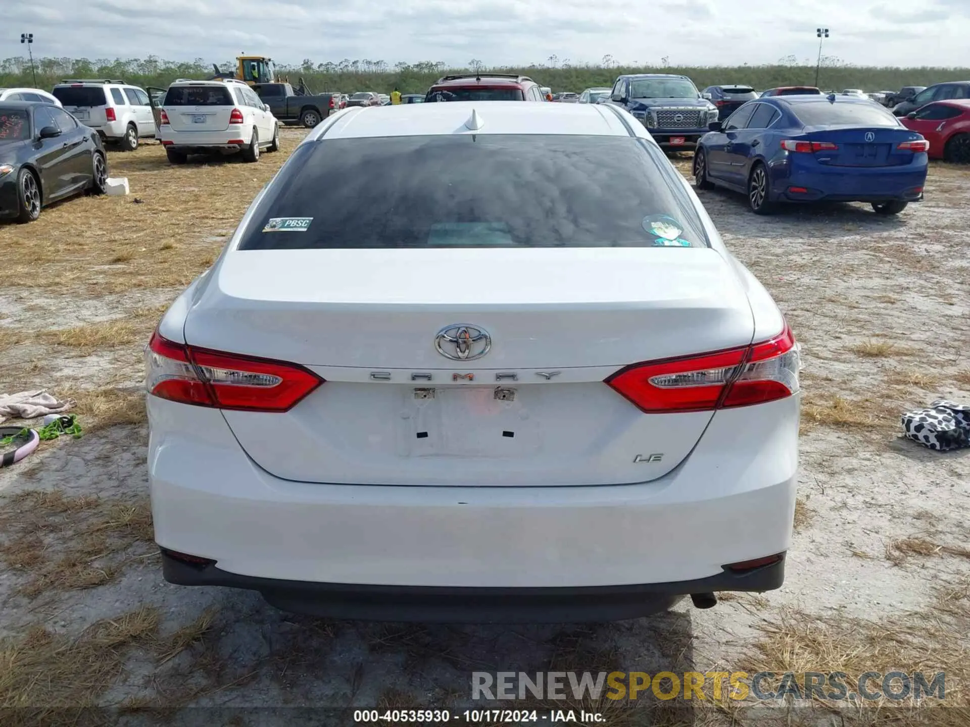 16 Photograph of a damaged car 4T1C11AK6LU991732 TOYOTA CAMRY 2020