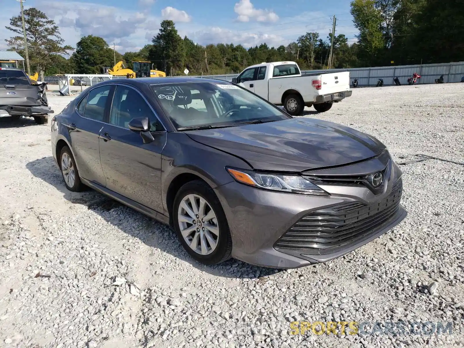 1 Photograph of a damaged car 4T1C11AK6LU993111 TOYOTA CAMRY 2020