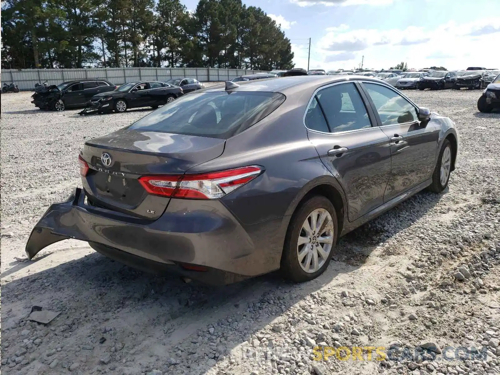 4 Photograph of a damaged car 4T1C11AK6LU993111 TOYOTA CAMRY 2020