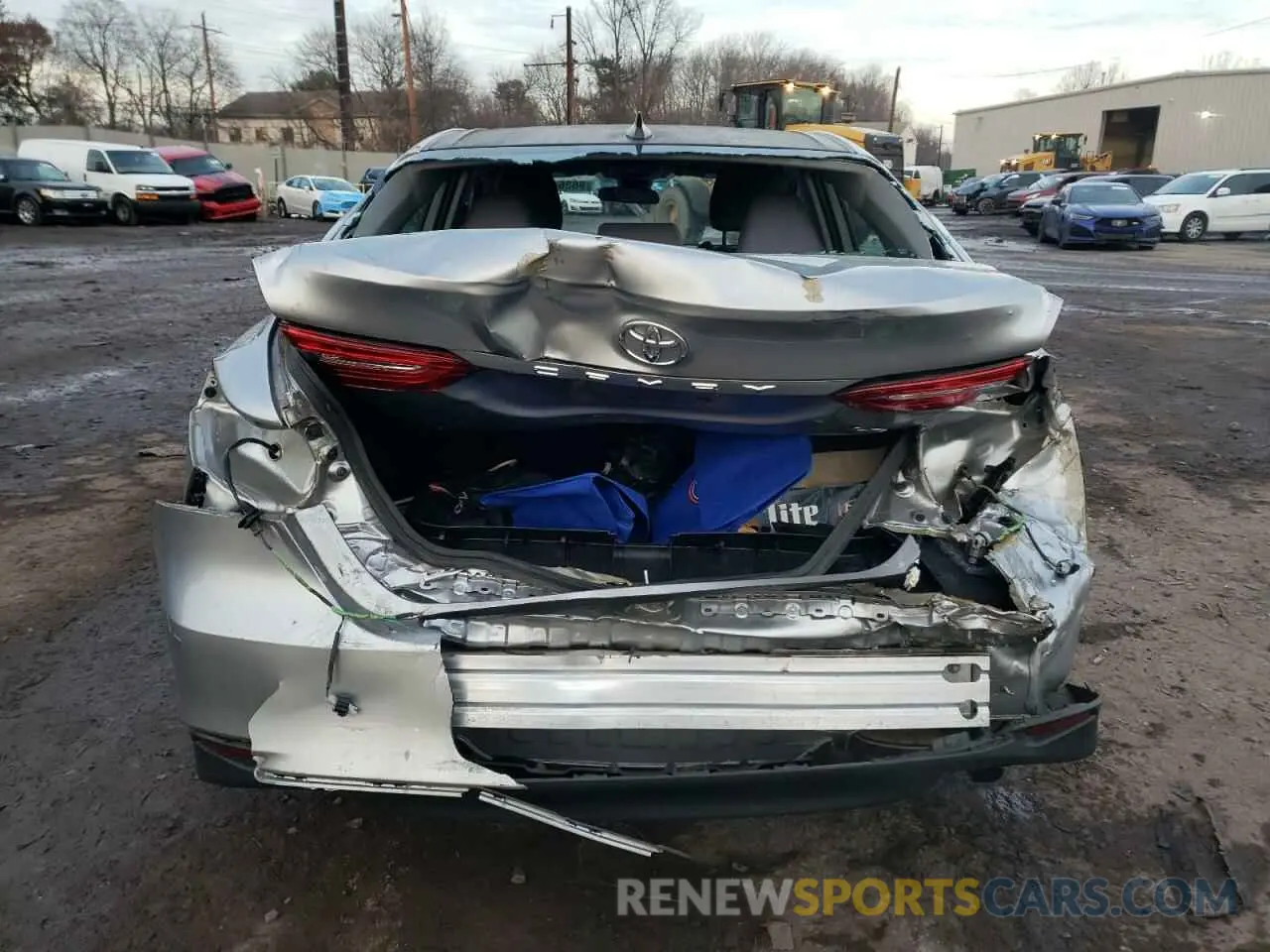 6 Photograph of a damaged car 4T1C11AK6LU994808 TOYOTA CAMRY 2020
