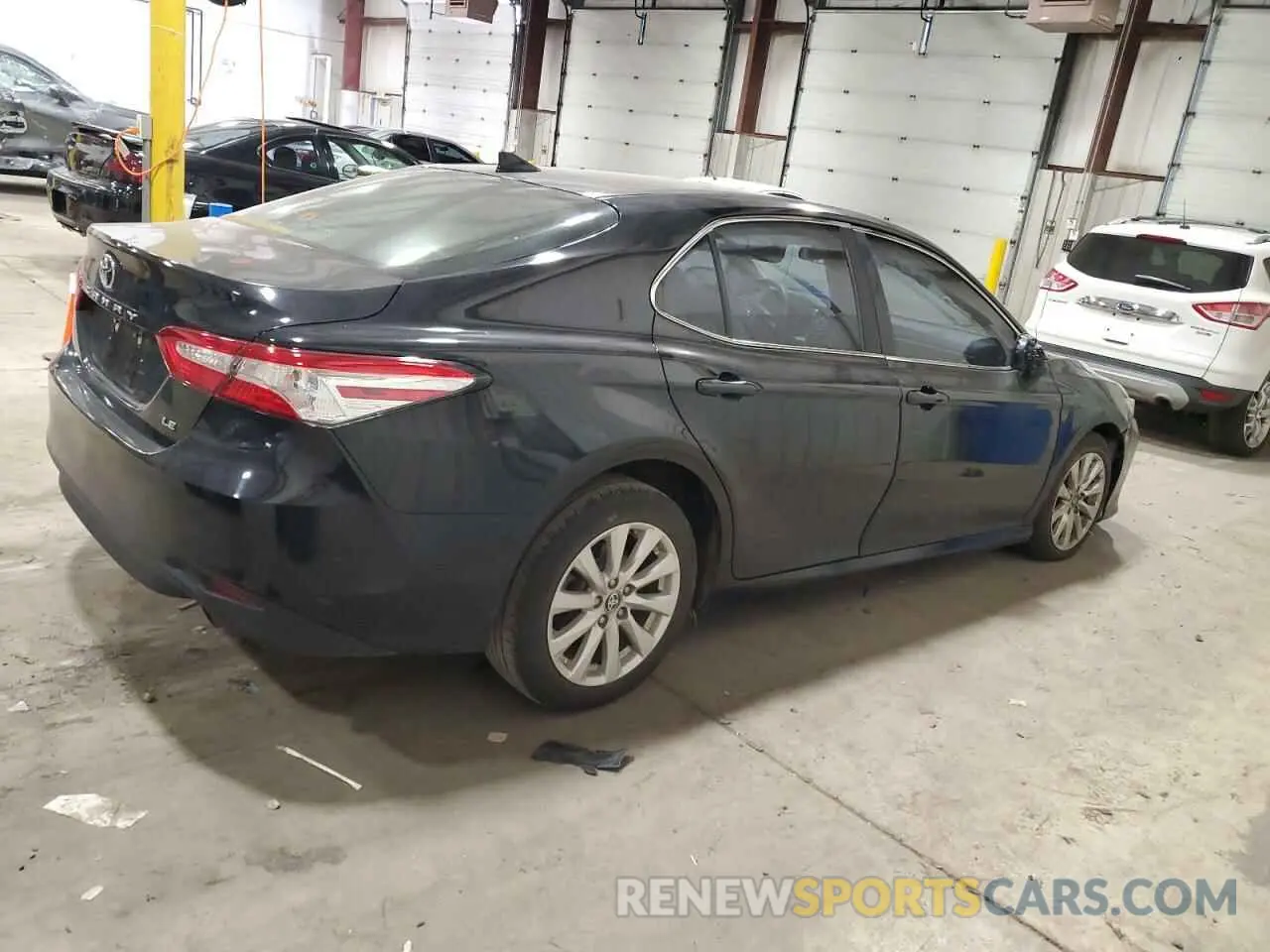 3 Photograph of a damaged car 4T1C11AK6LU996185 TOYOTA CAMRY 2020