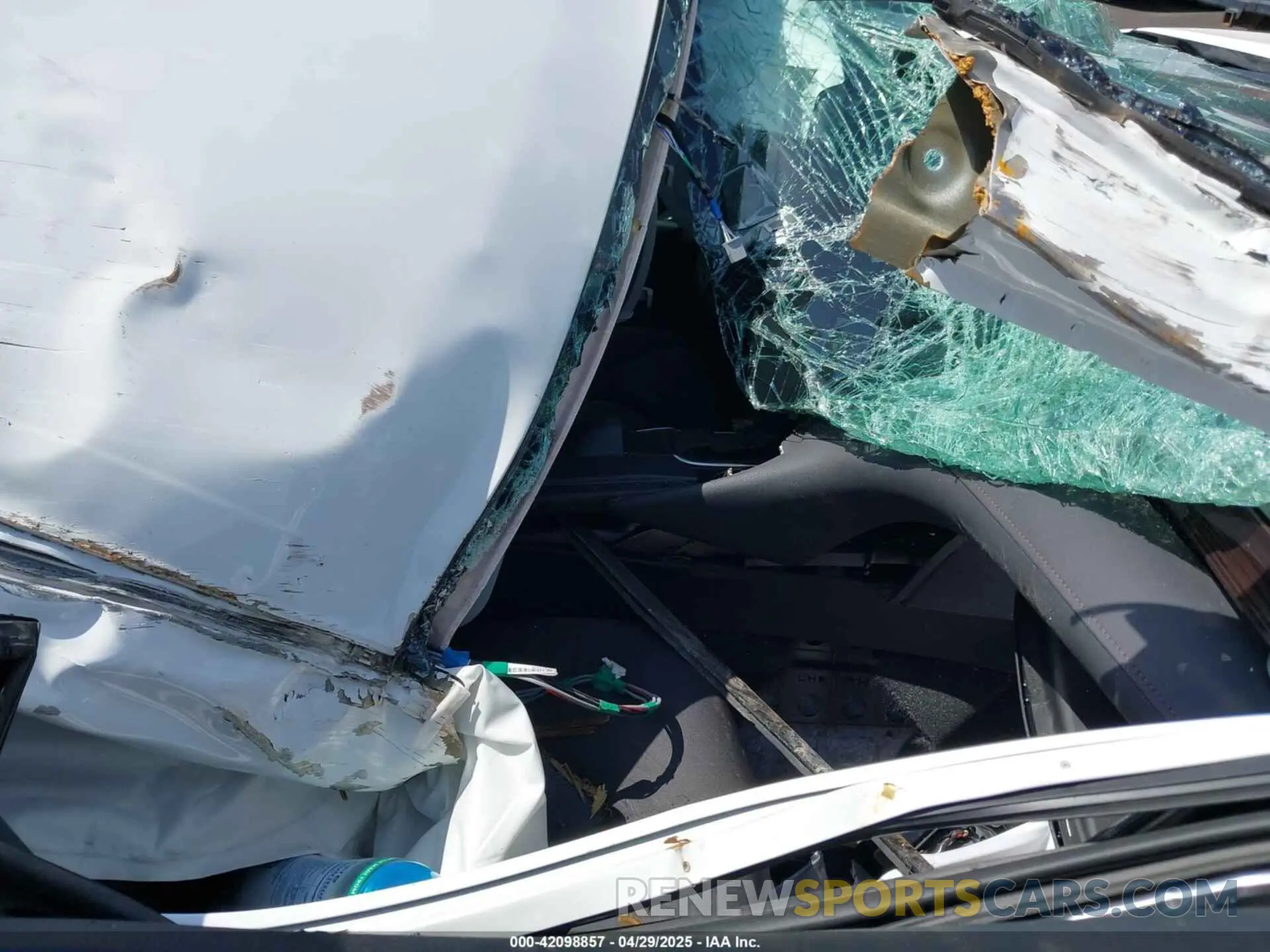 5 Photograph of a damaged car 4T1C11AK7LU313359 TOYOTA CAMRY 2020