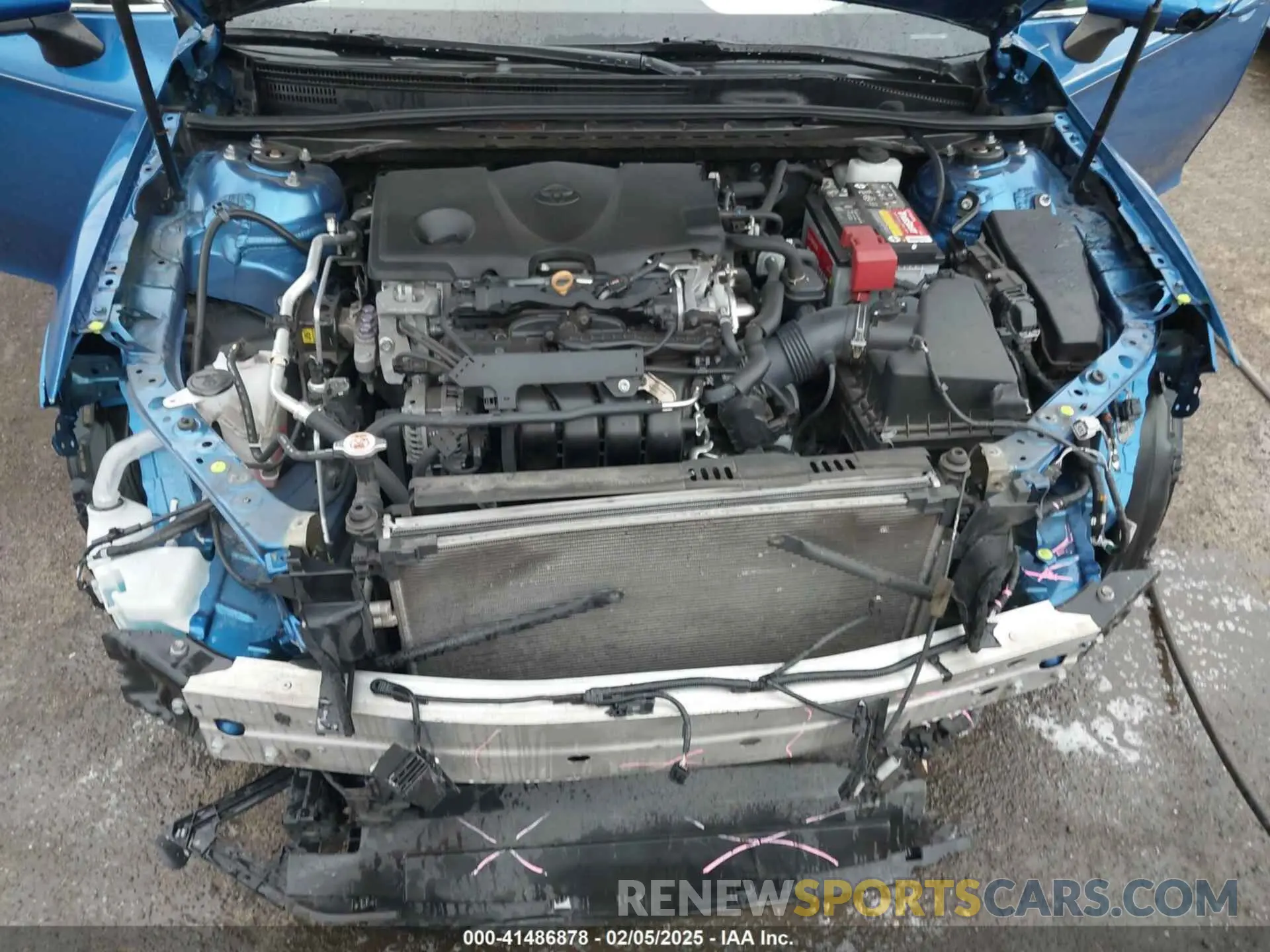 10 Photograph of a damaged car 4T1C11AK7LU324006 TOYOTA CAMRY 2020
