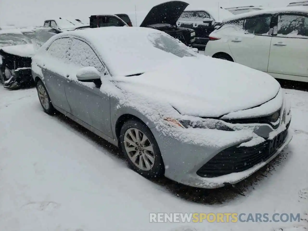 1 Photograph of a damaged car 4T1C11AK7LU330050 TOYOTA CAMRY 2020